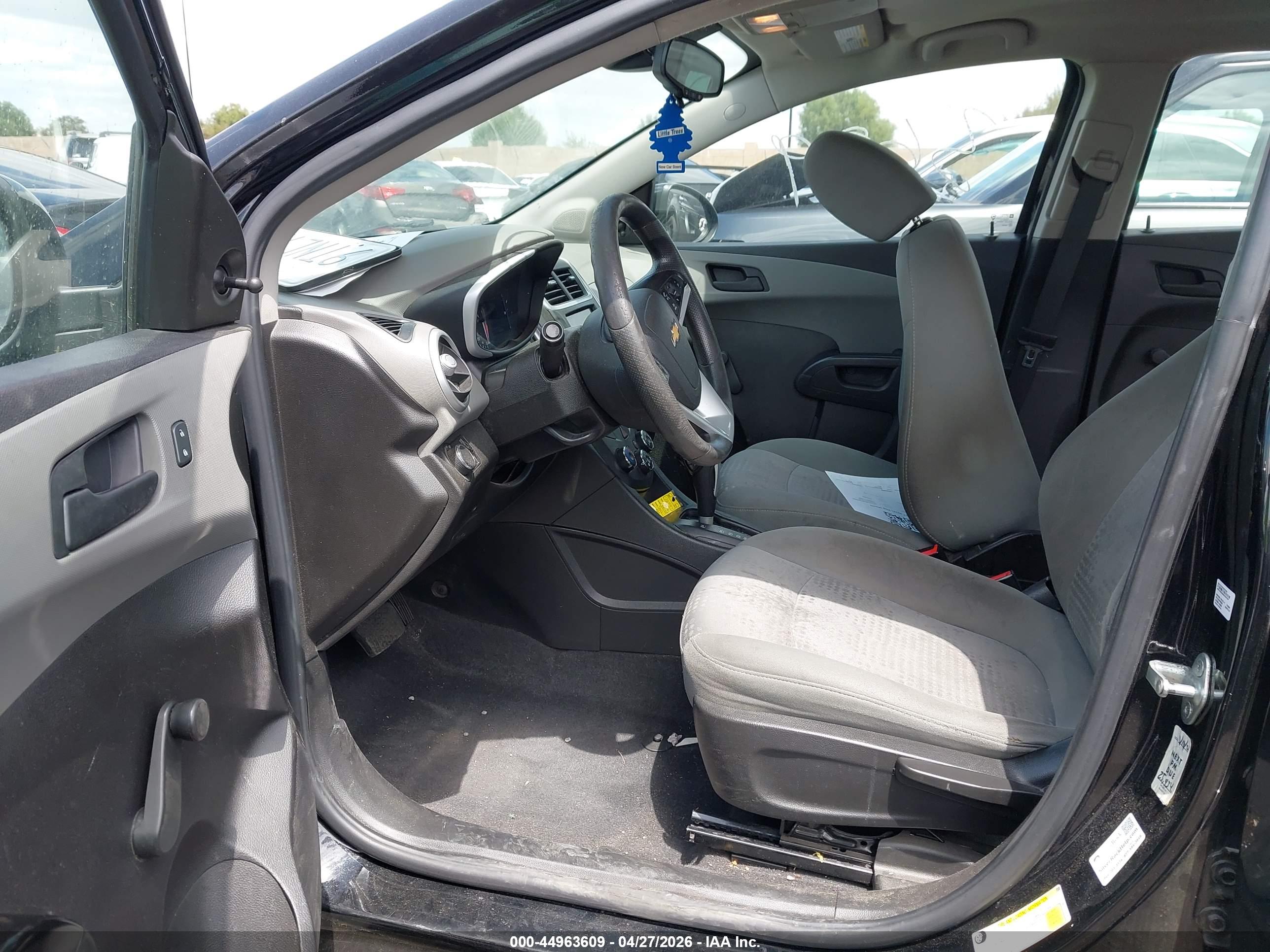 CHEVROLET SONIC image 5