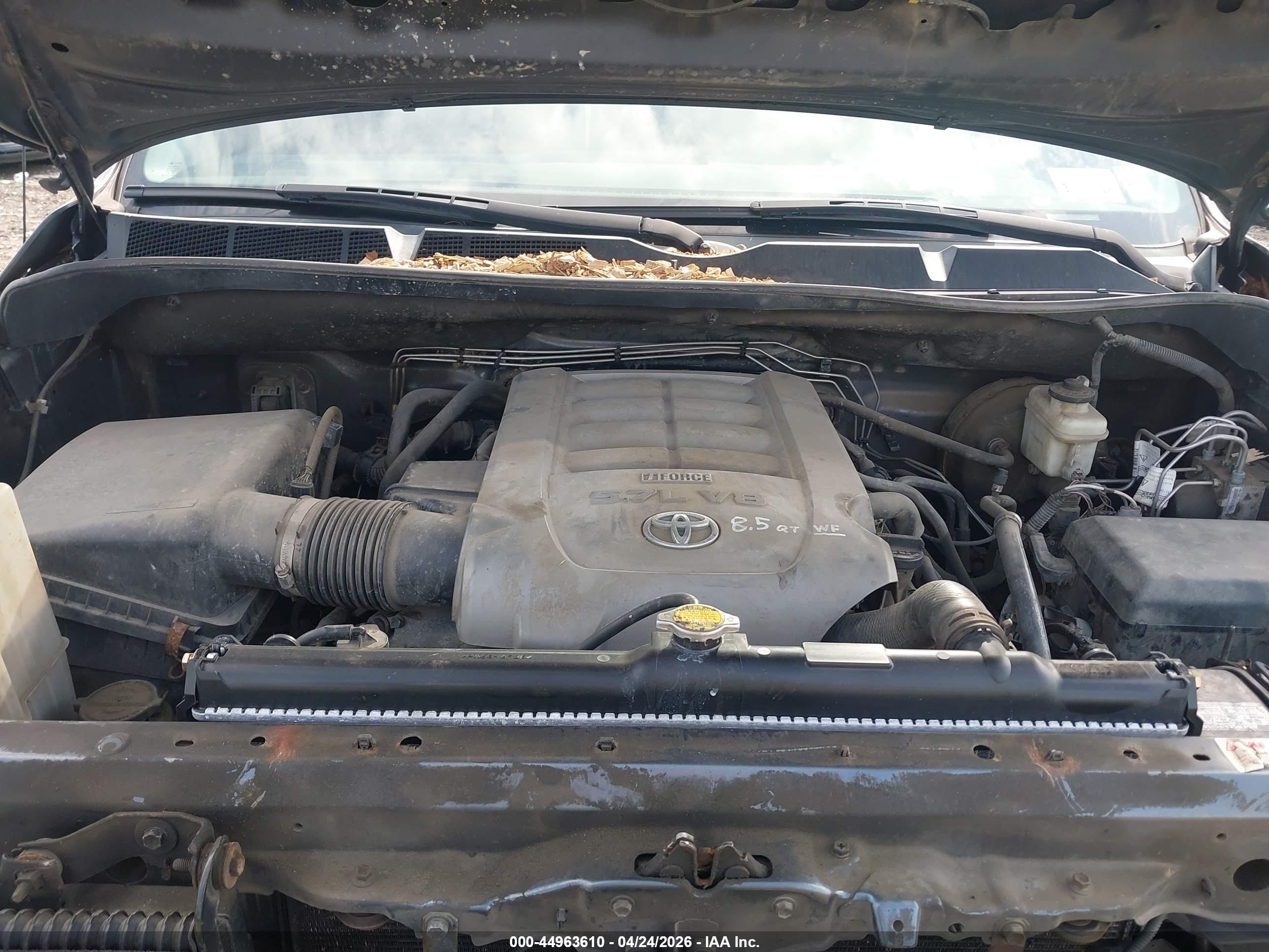 TOYOTA TUNDRA image 10