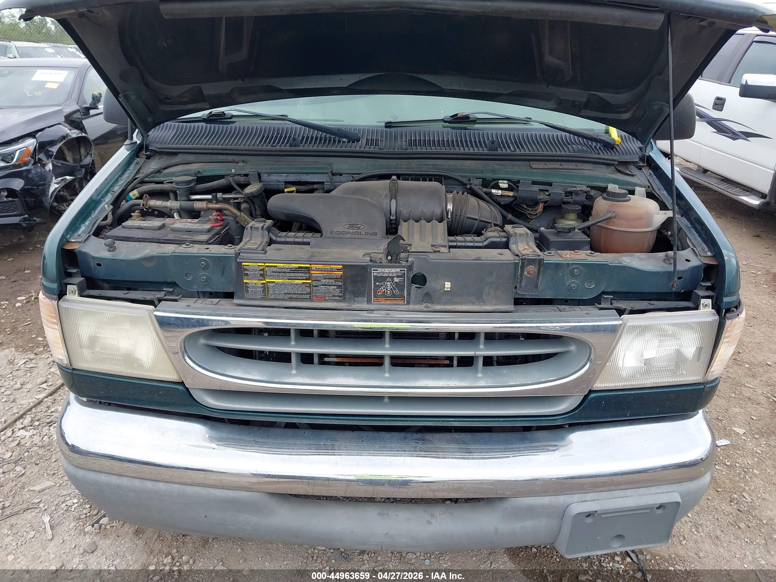FORD E-150 image 10
