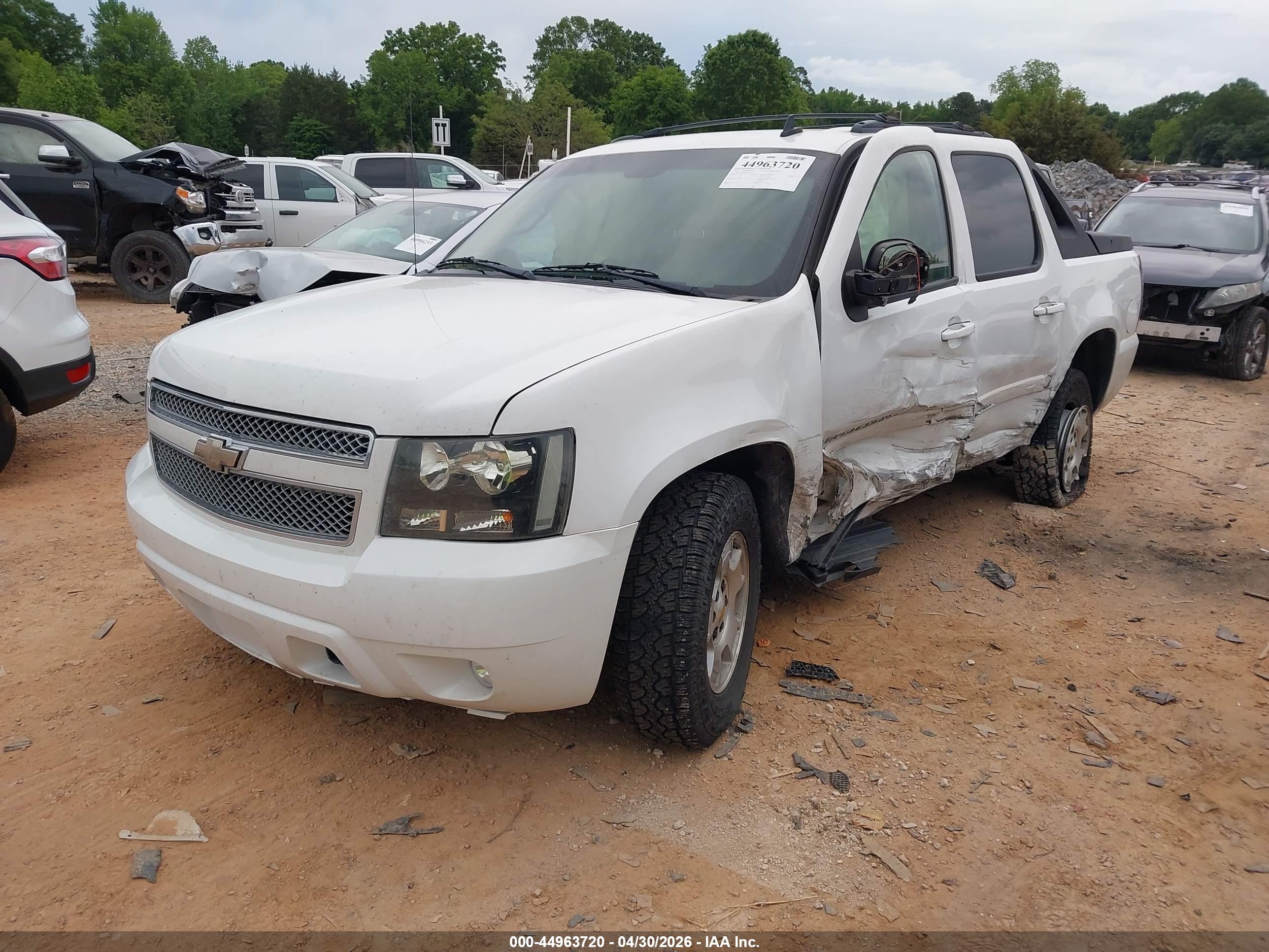 CHEVROLET AVALANCHE image 2