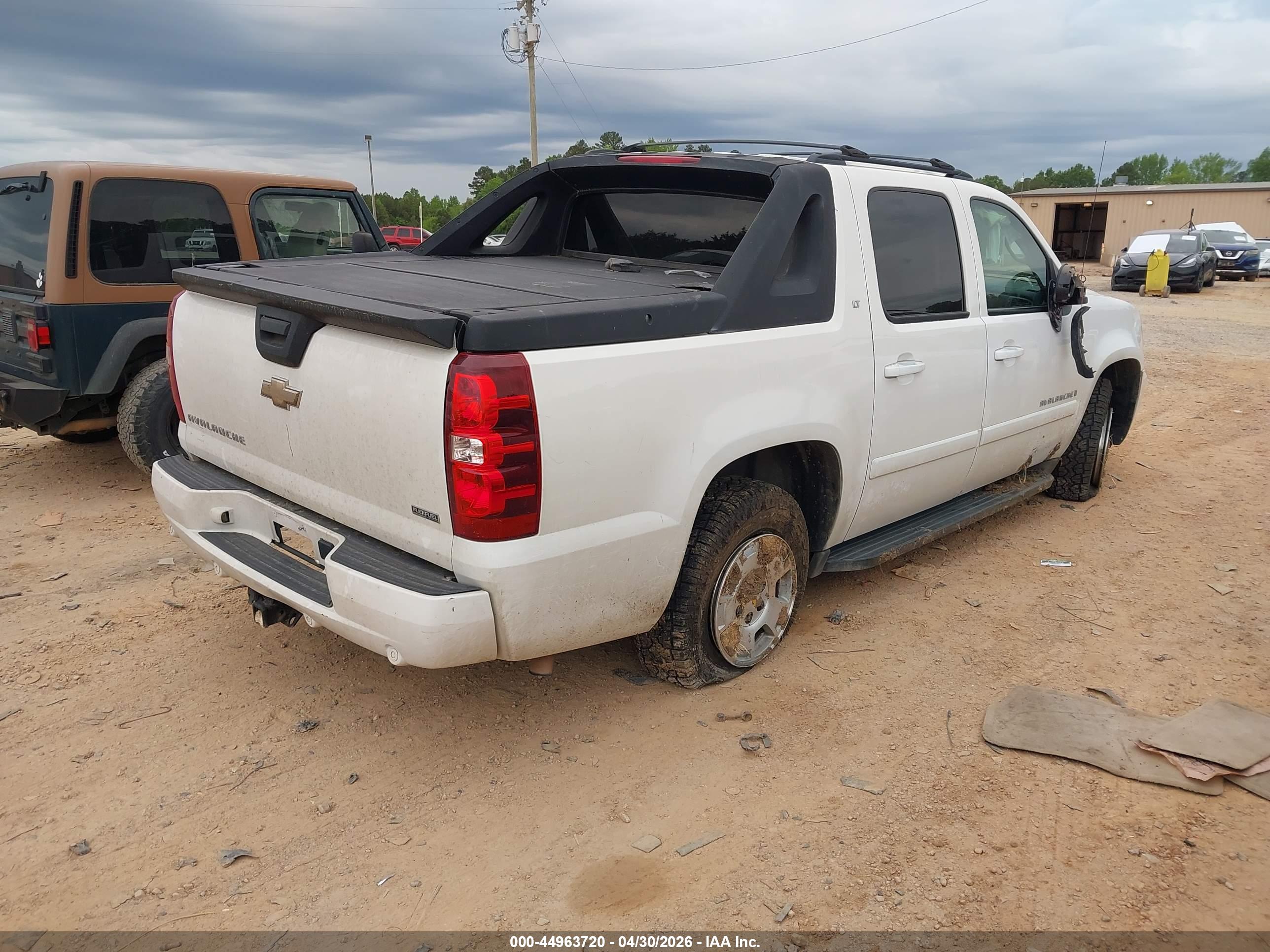 CHEVROLET AVALANCHE image 4