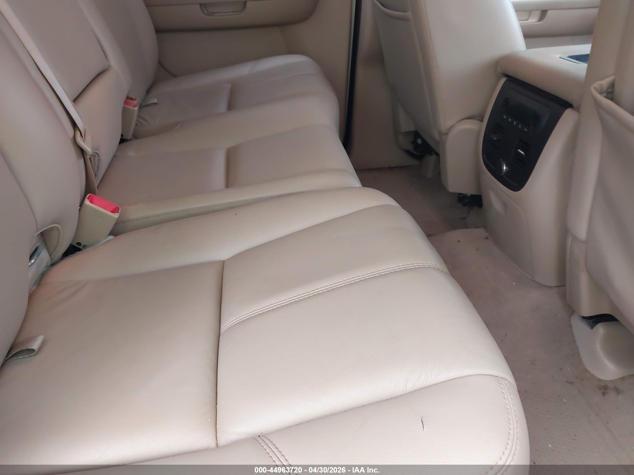 CHEVROLET AVALANCHE image 8