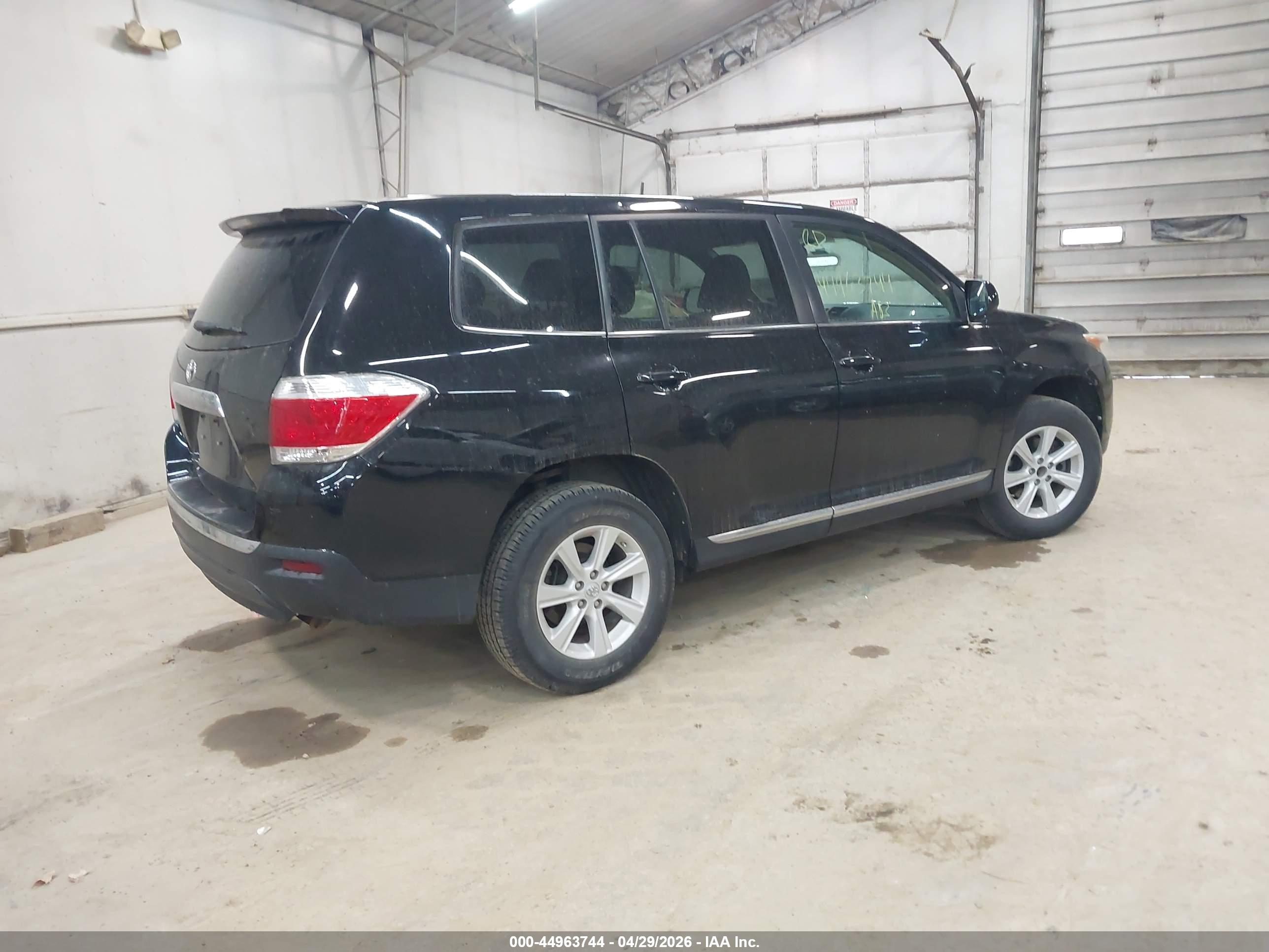 TOYOTA HIGHLANDER image 4