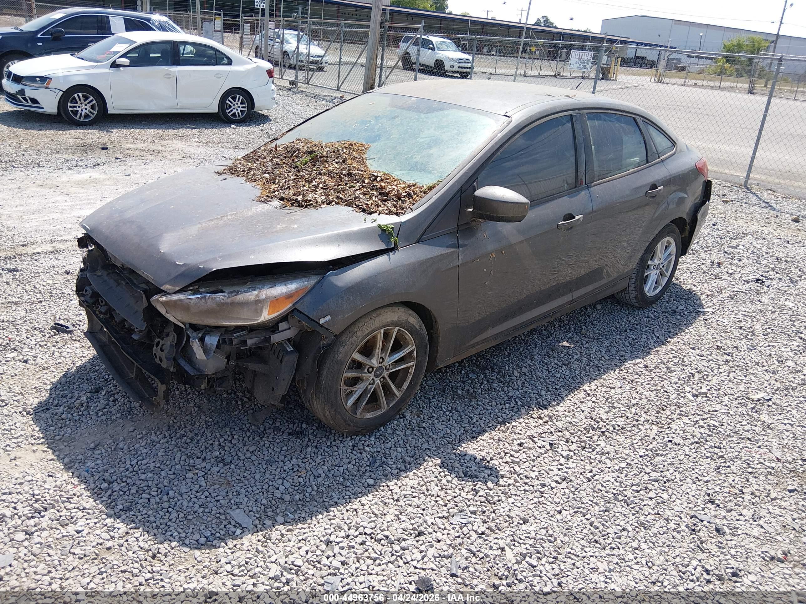 FORD FOCUS image 2