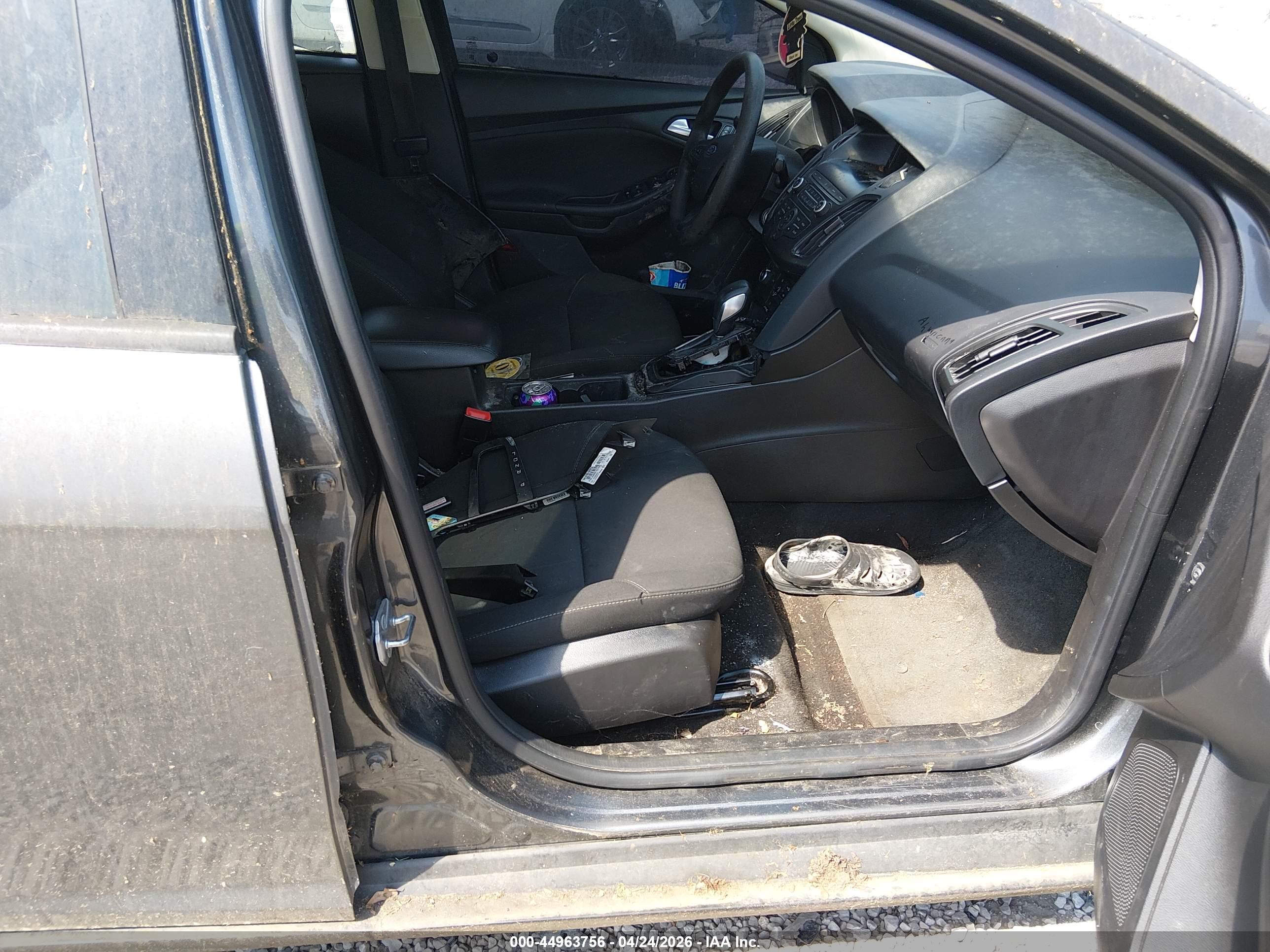 FORD FOCUS image 5