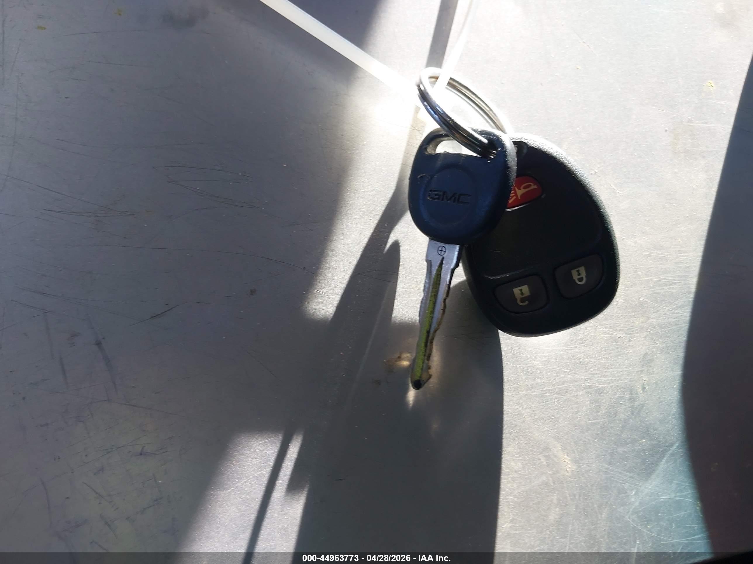 GMC SIERRA image 11