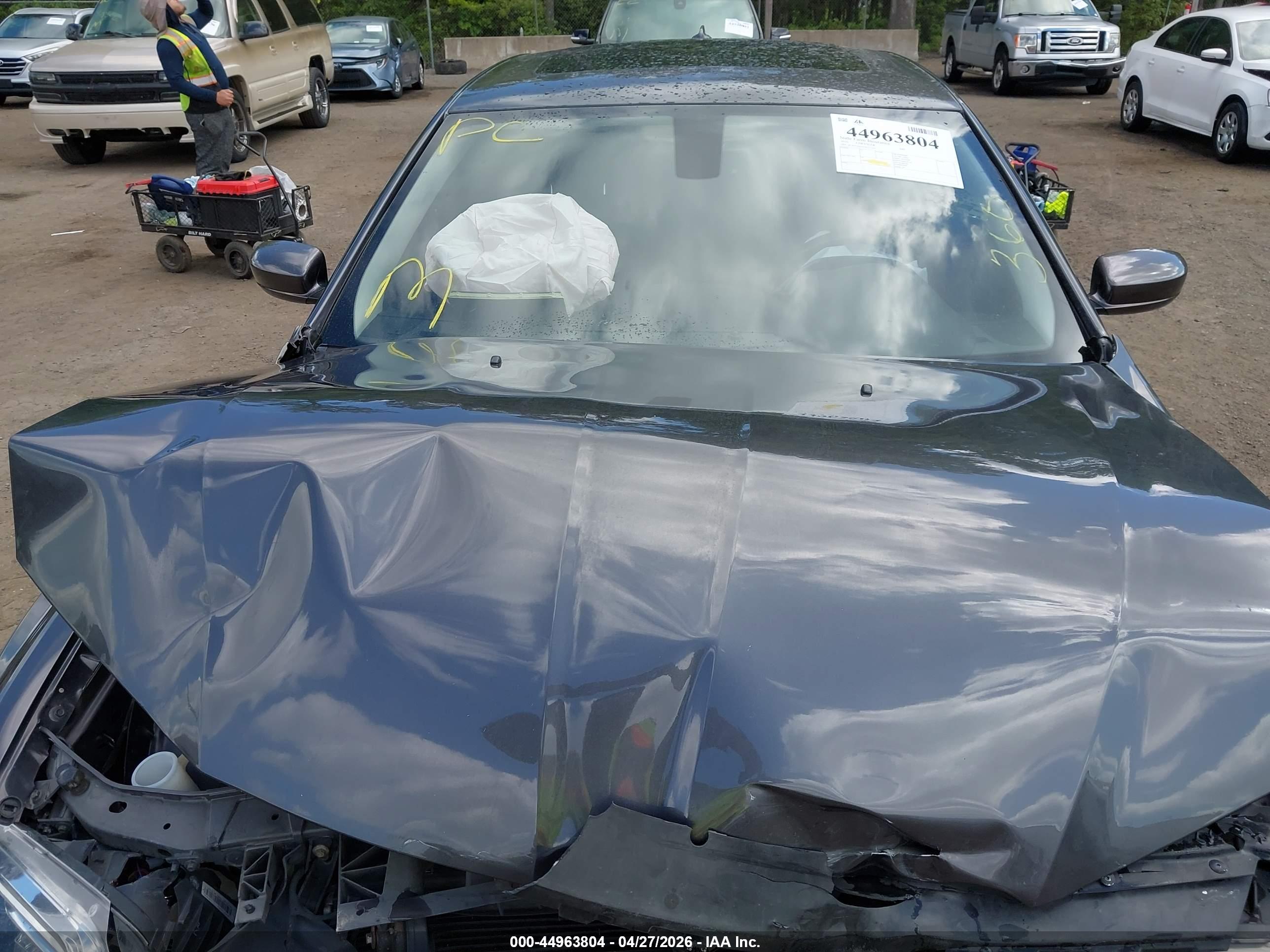 CHRYSLER 300 image 10