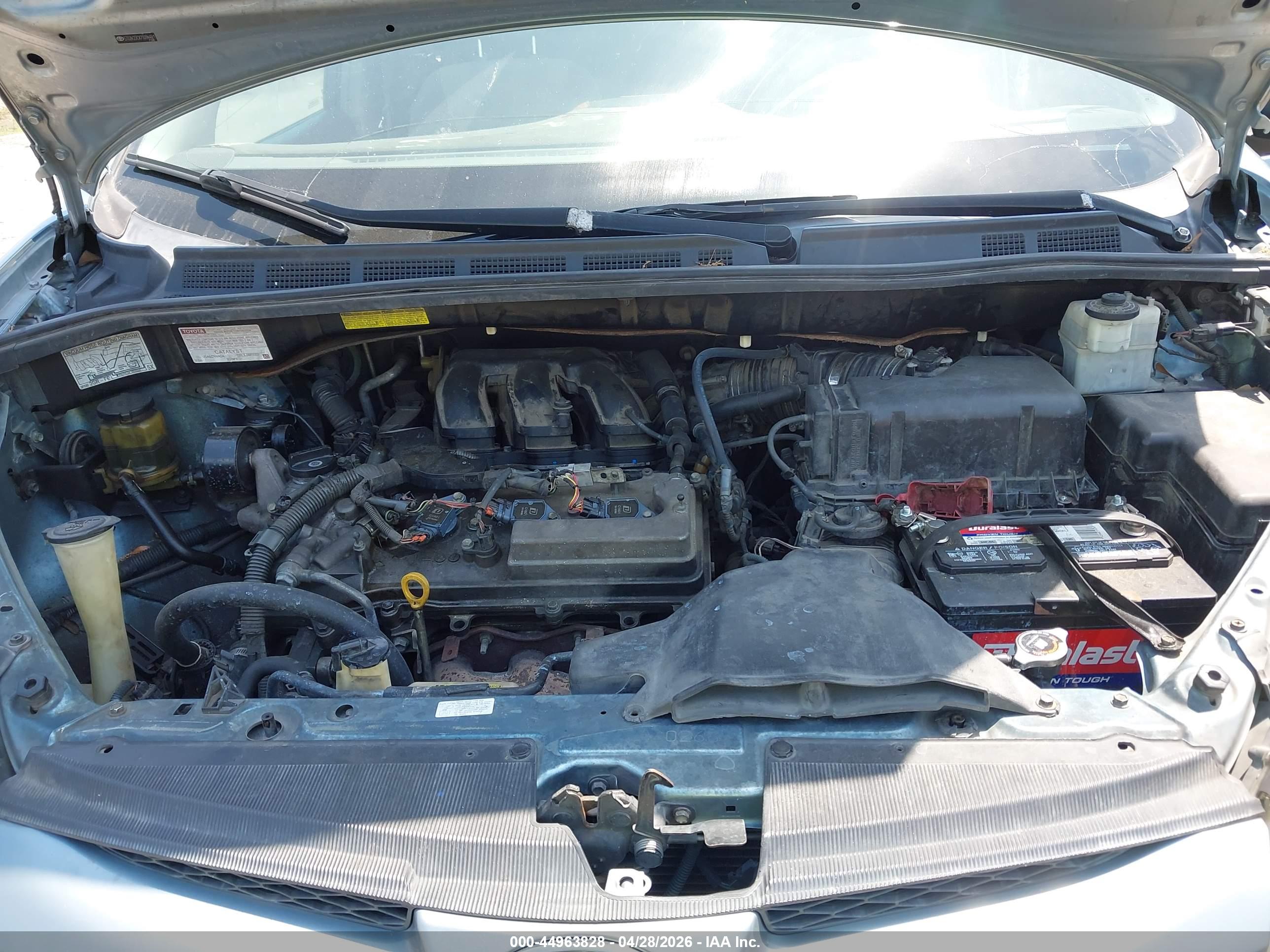 TOYOTA SIENNA image 10