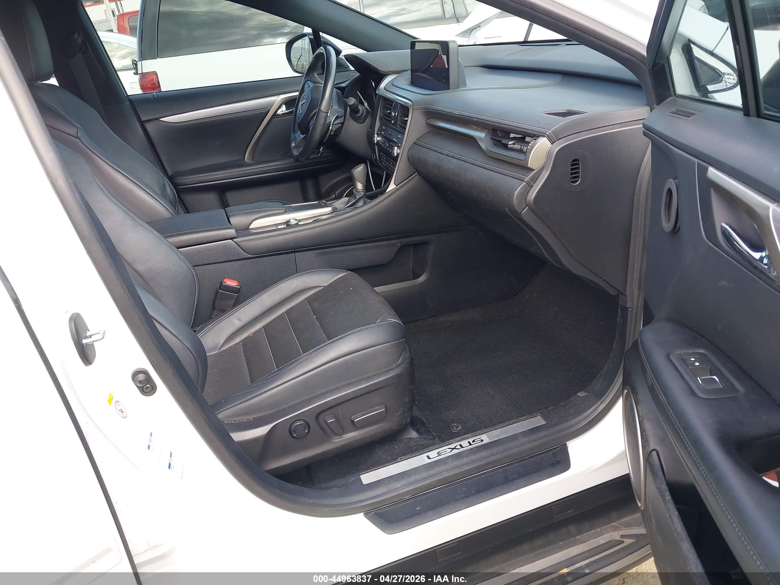 LEXUS RX image 5