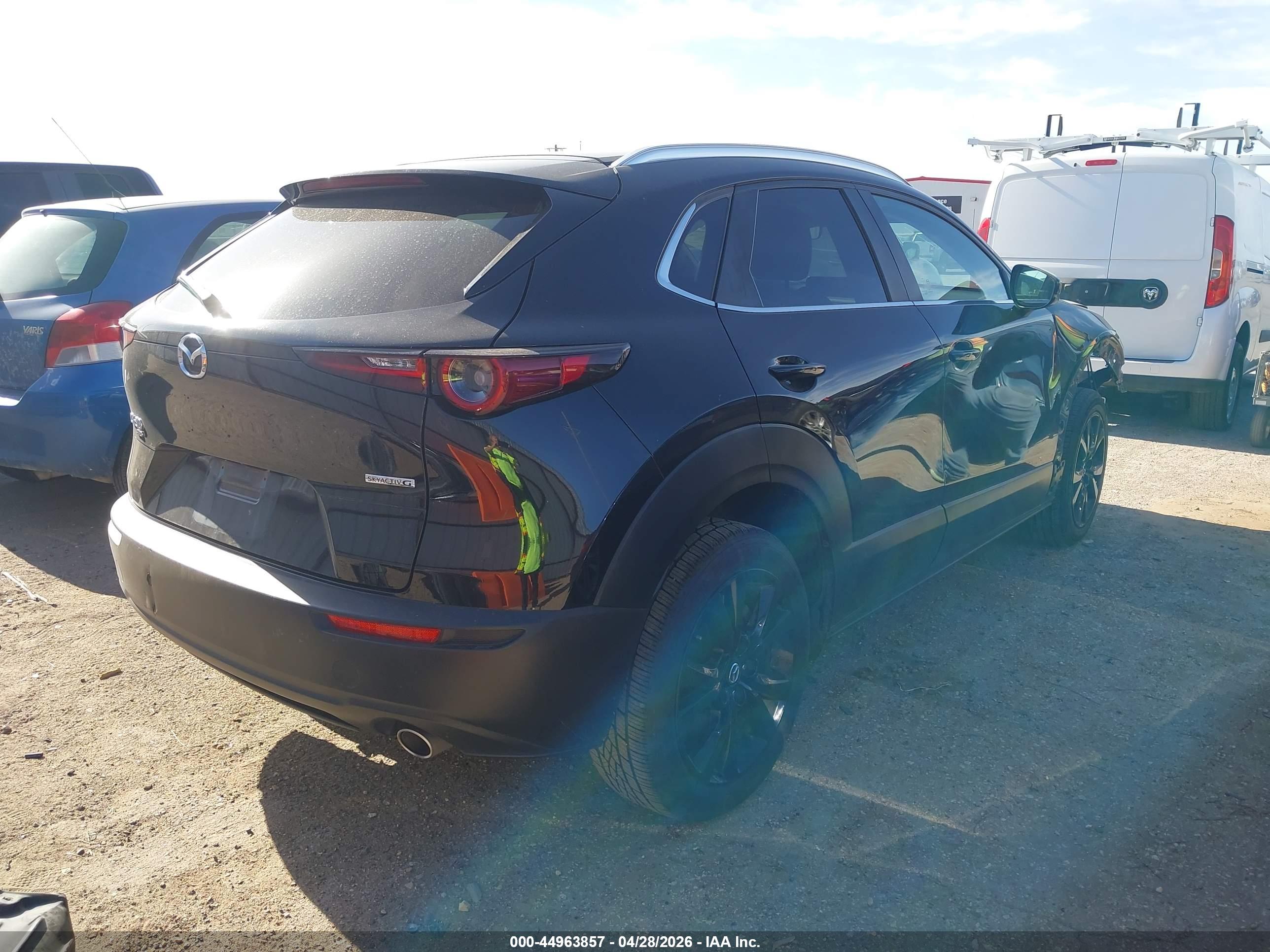 MAZDA CX-30 image 4