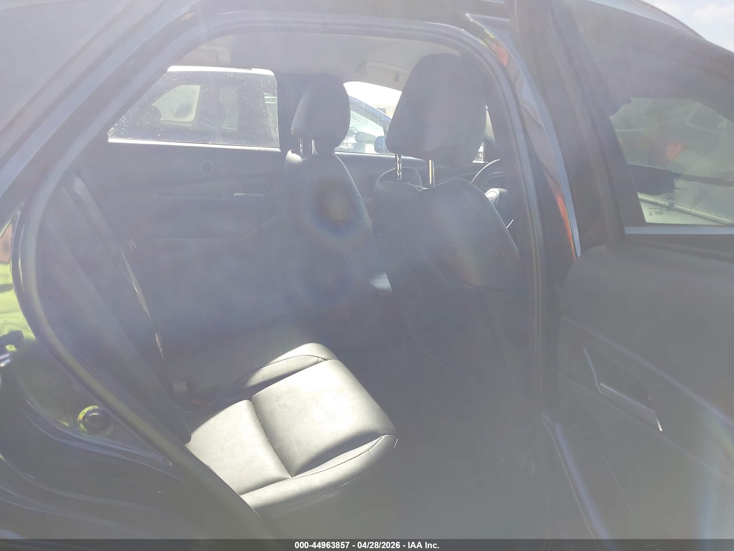 MAZDA CX-30 image 8