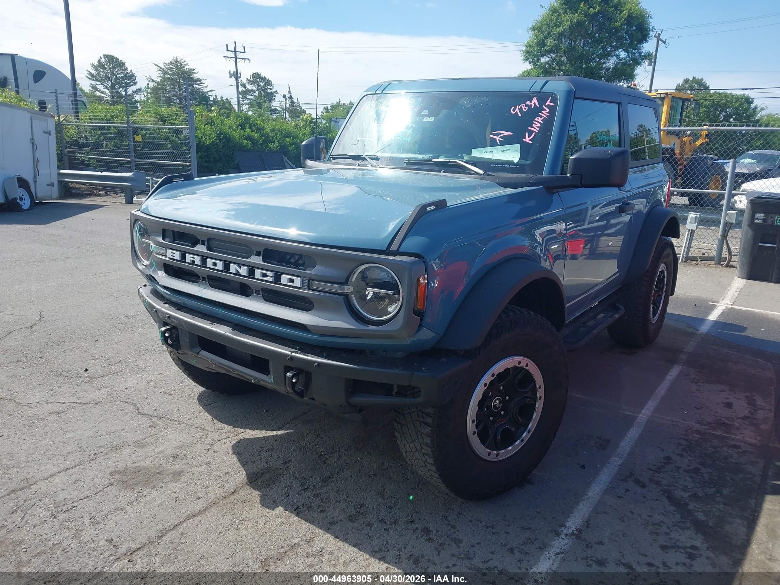 FORD BRONCO image 2