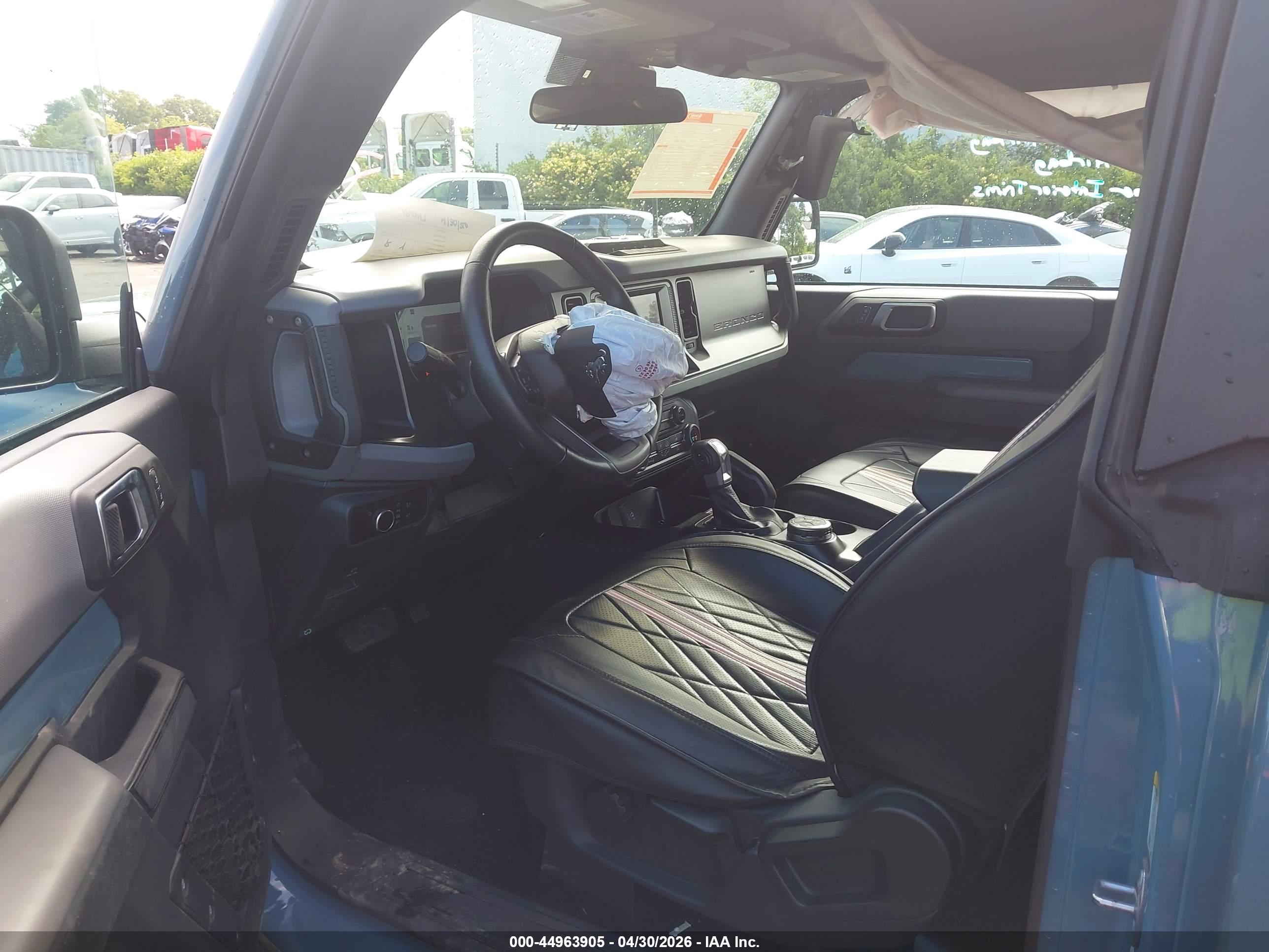 FORD BRONCO image 5