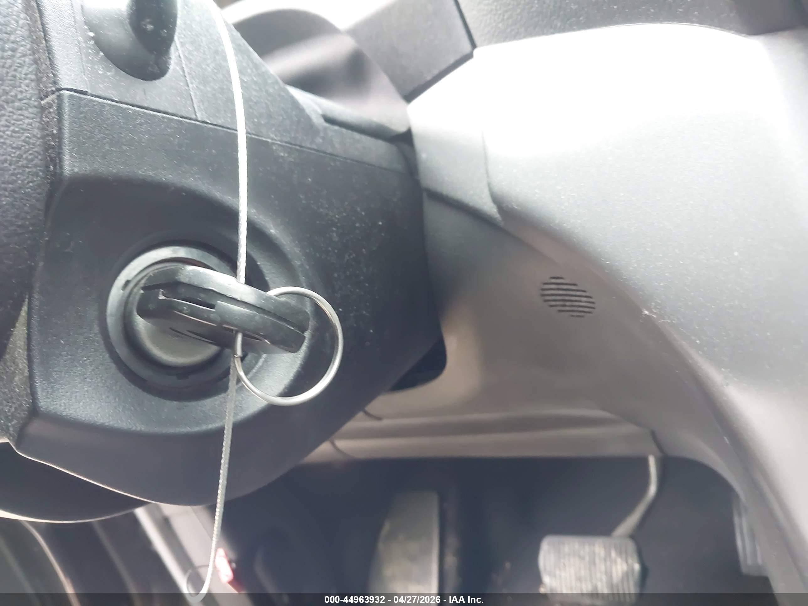 FORD ESCAPE image 11