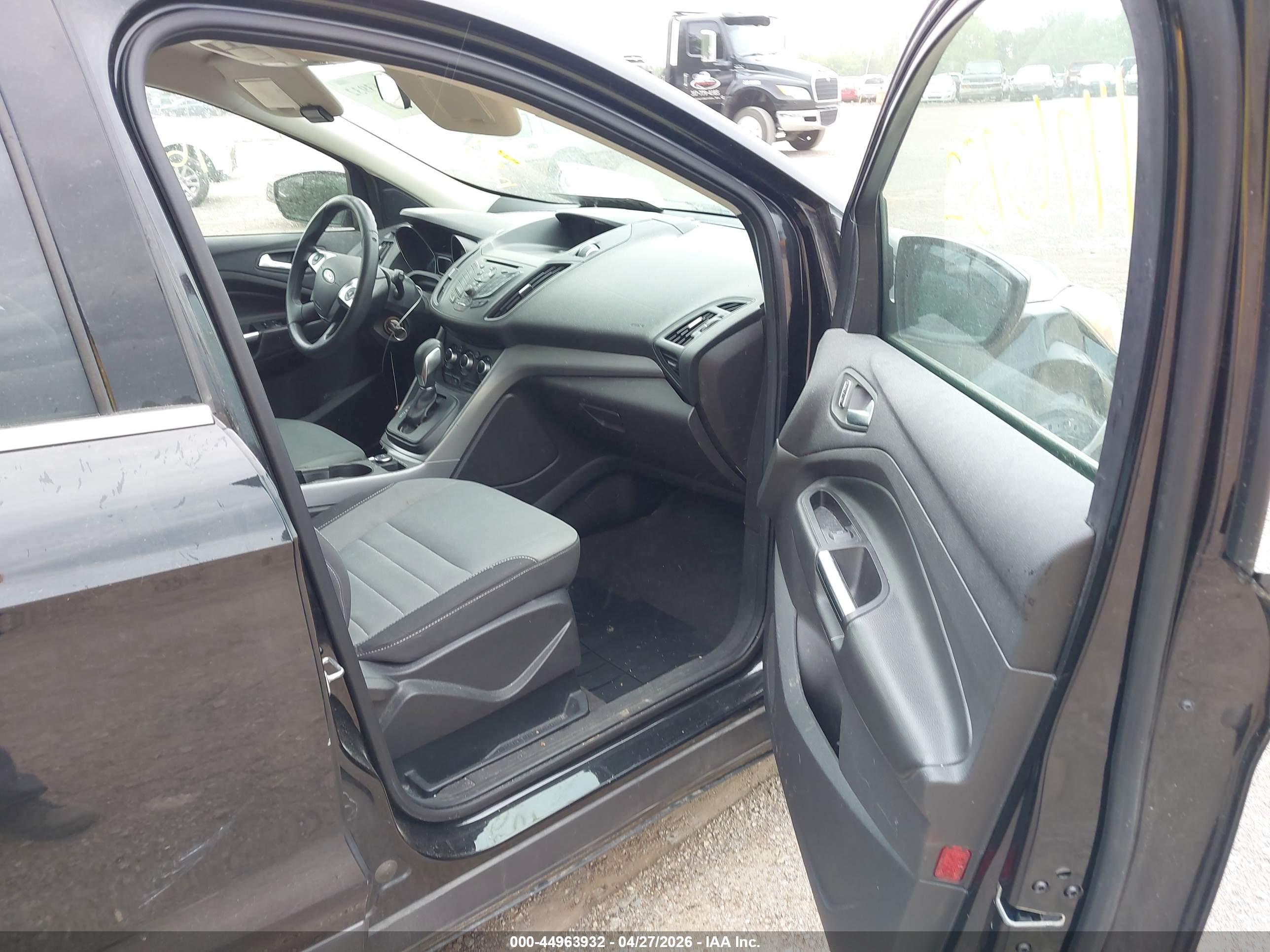 FORD ESCAPE image 5