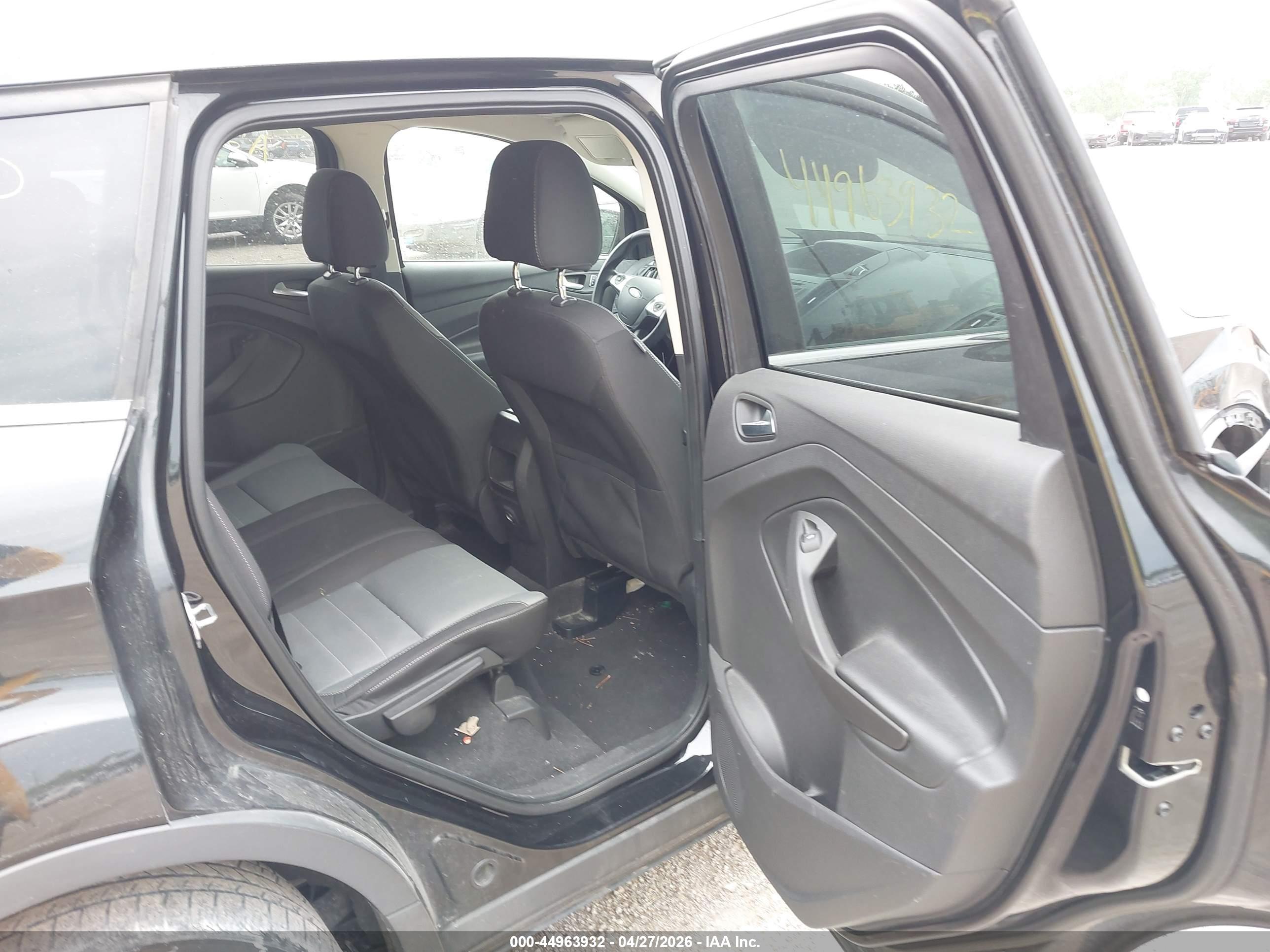 FORD ESCAPE image 8