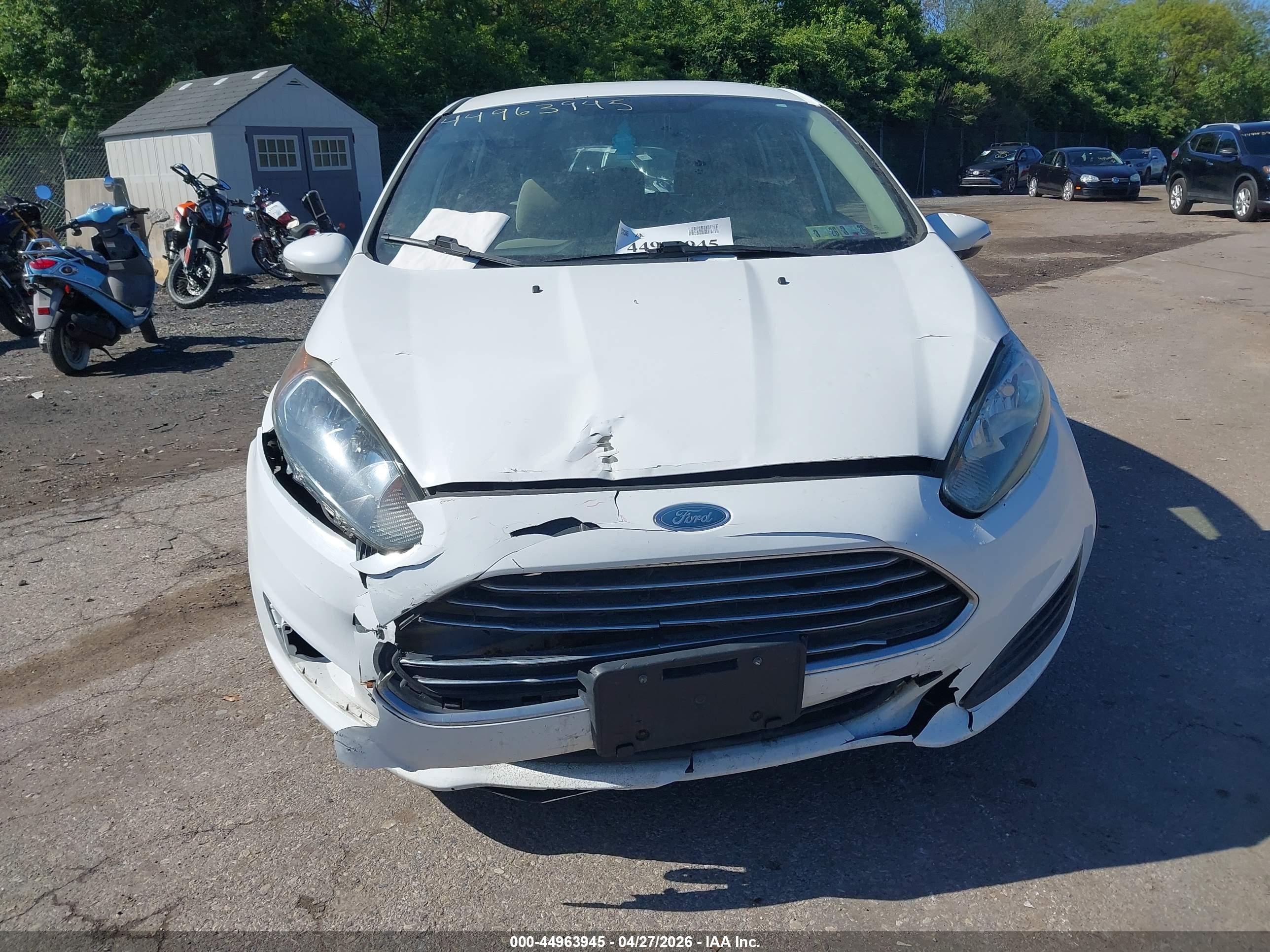 FORD FIESTA image 6