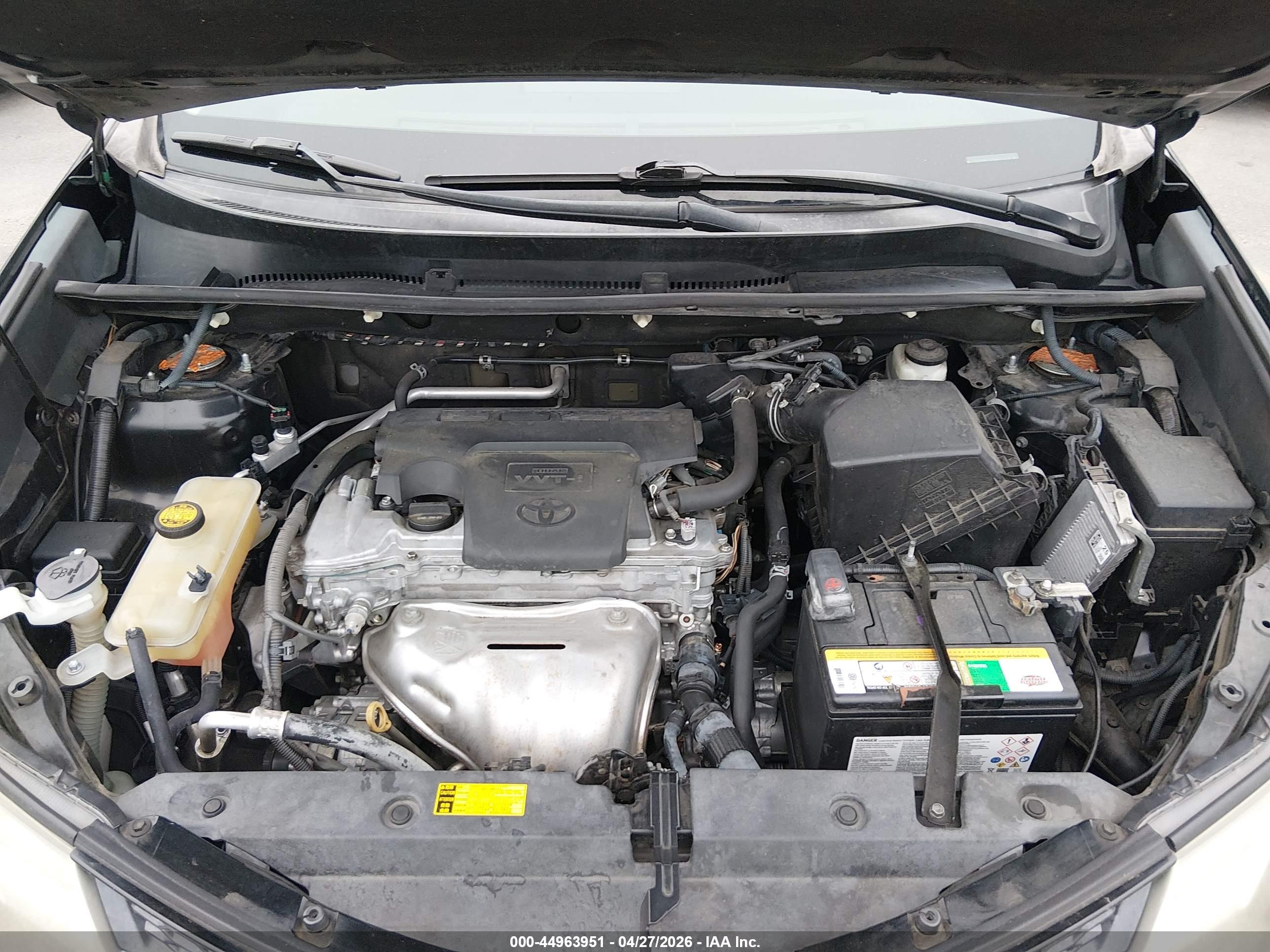 TOYOTA RAV4 image 10