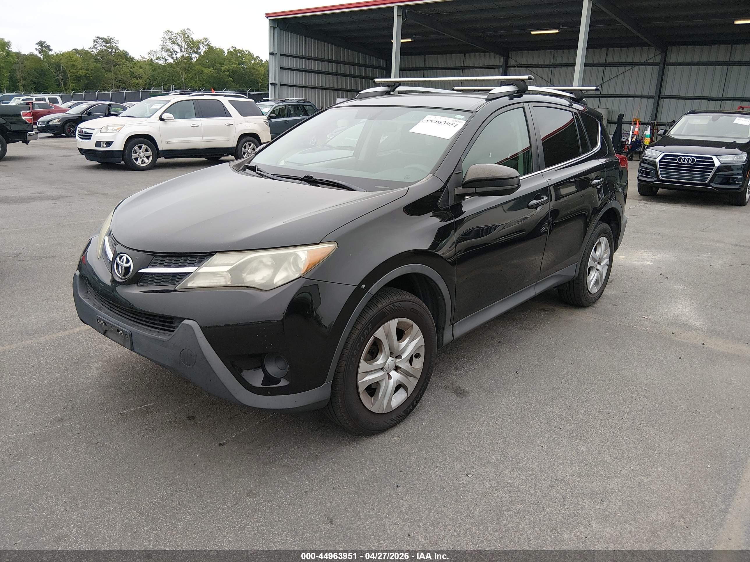 TOYOTA RAV4 image 2