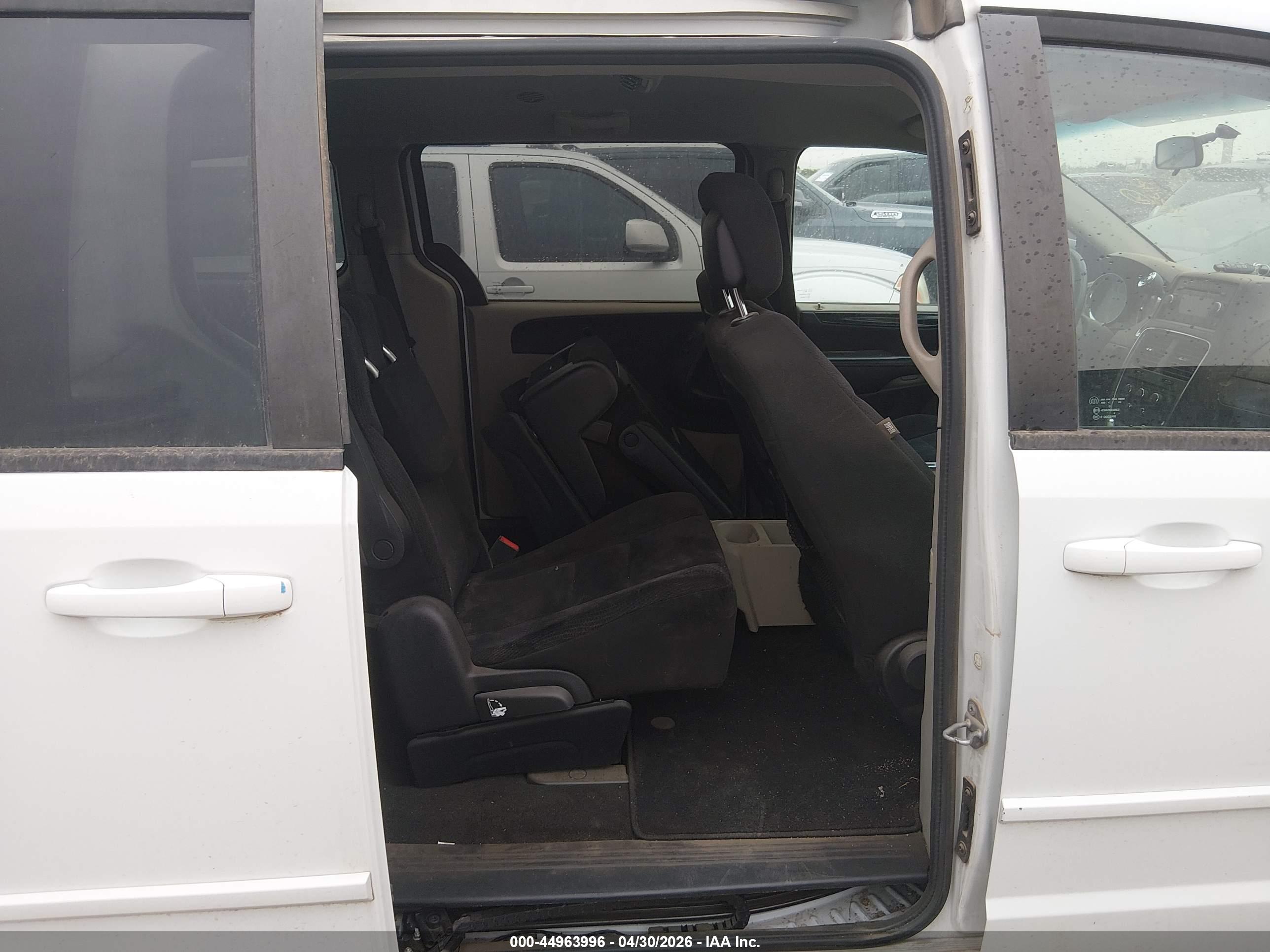 DODGE GRAND image 8