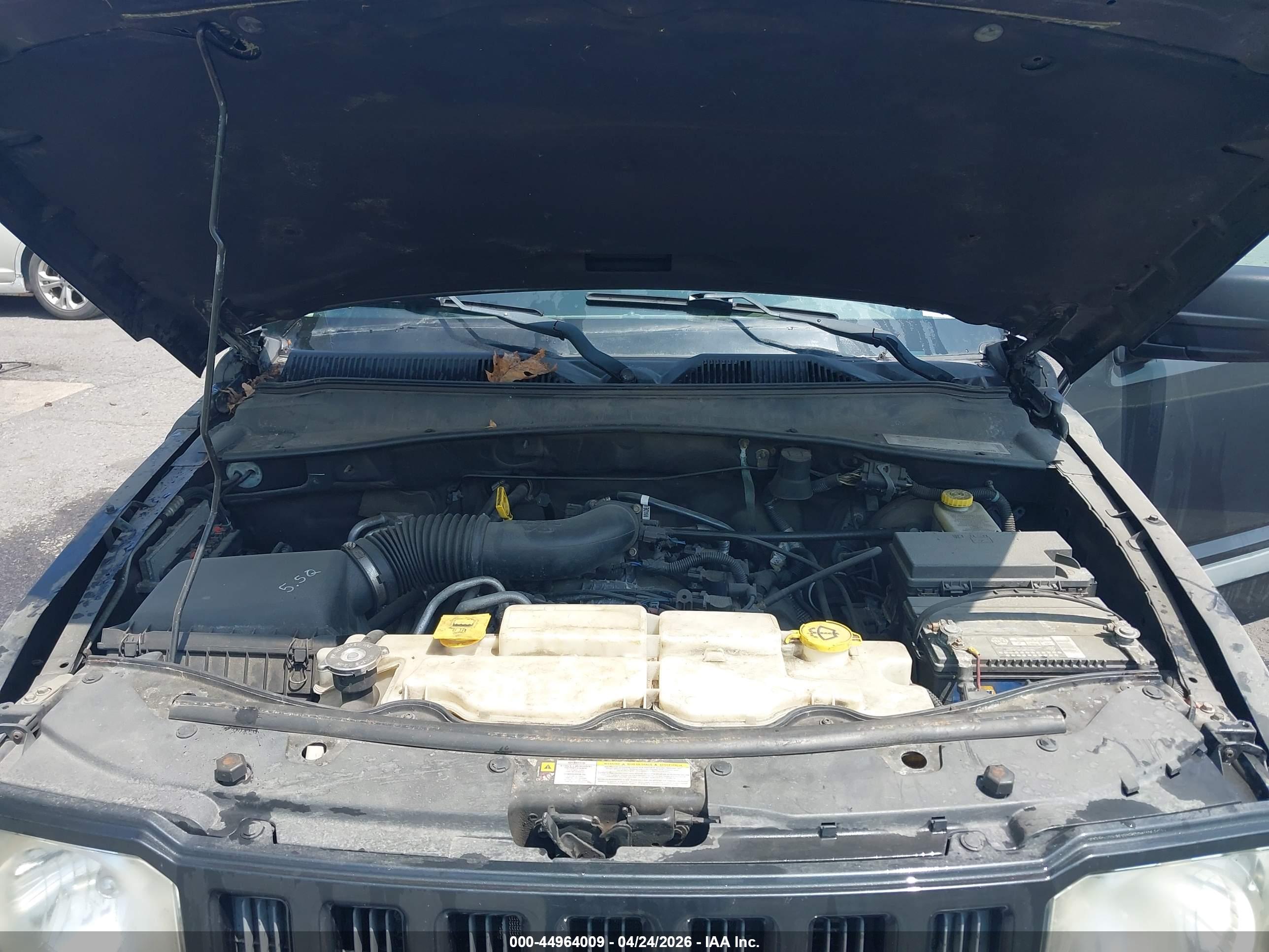 JEEP LIBERTY image 10