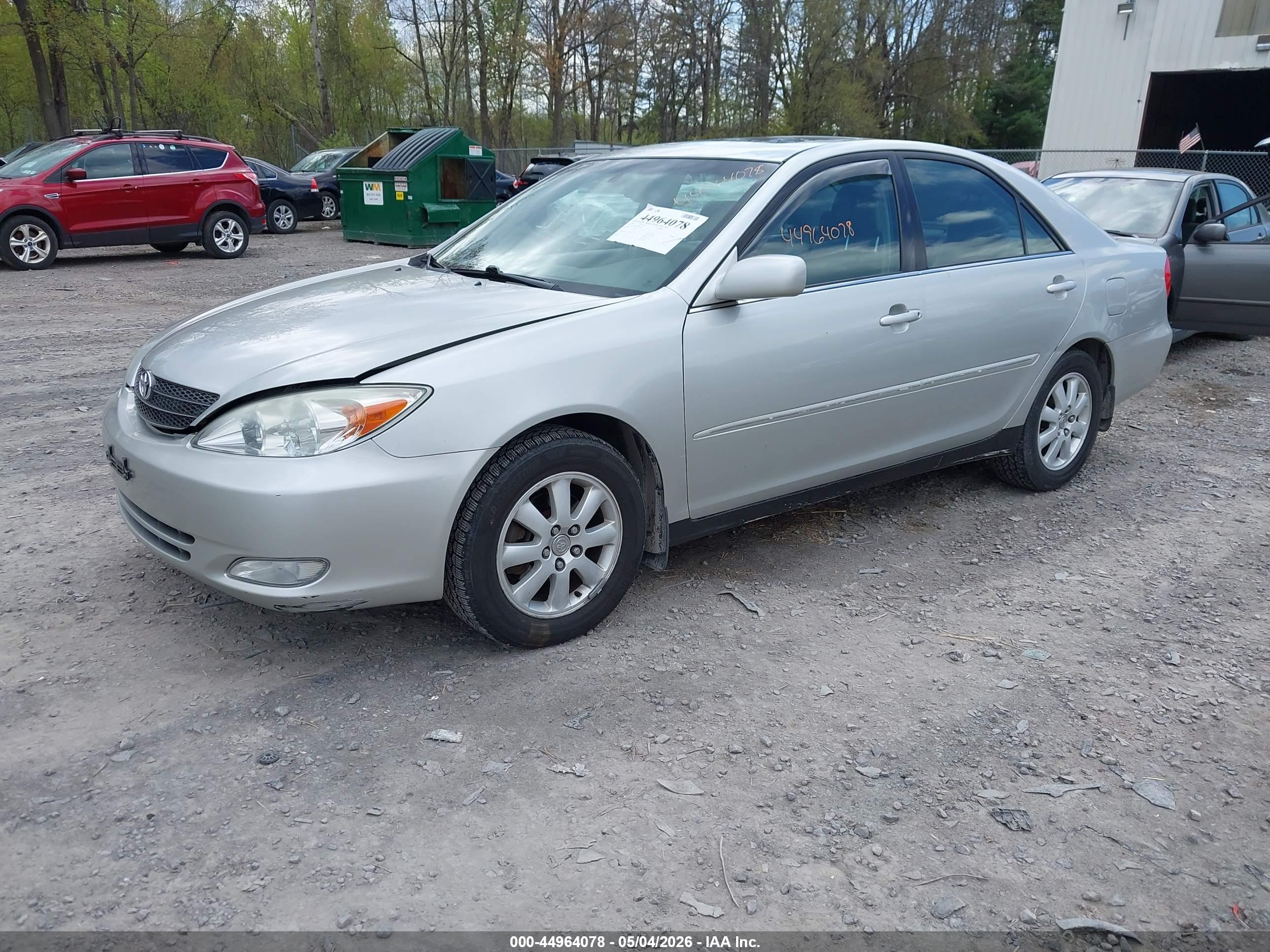 TOYOTA CAMRY image 2