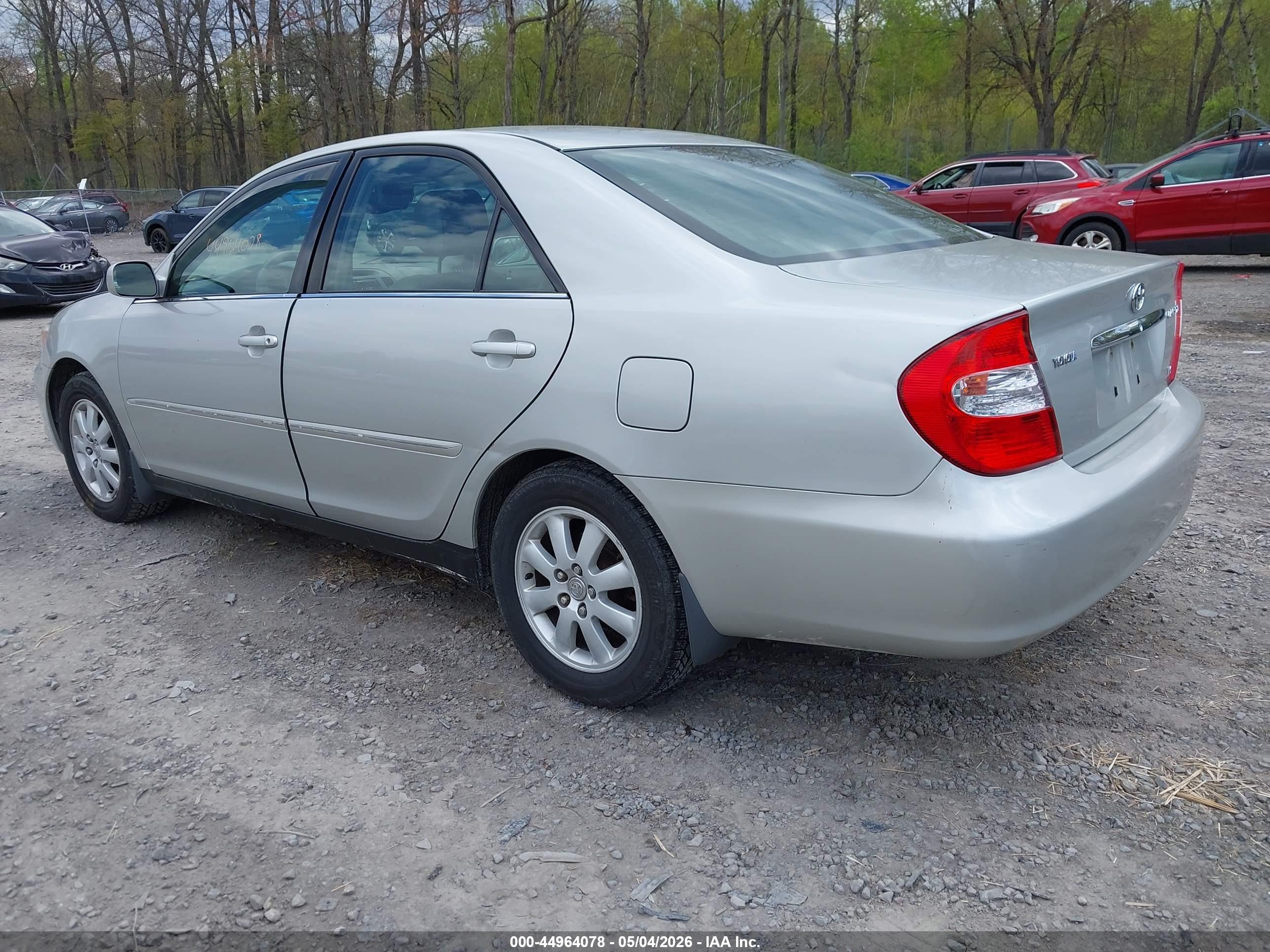 TOYOTA CAMRY image 3