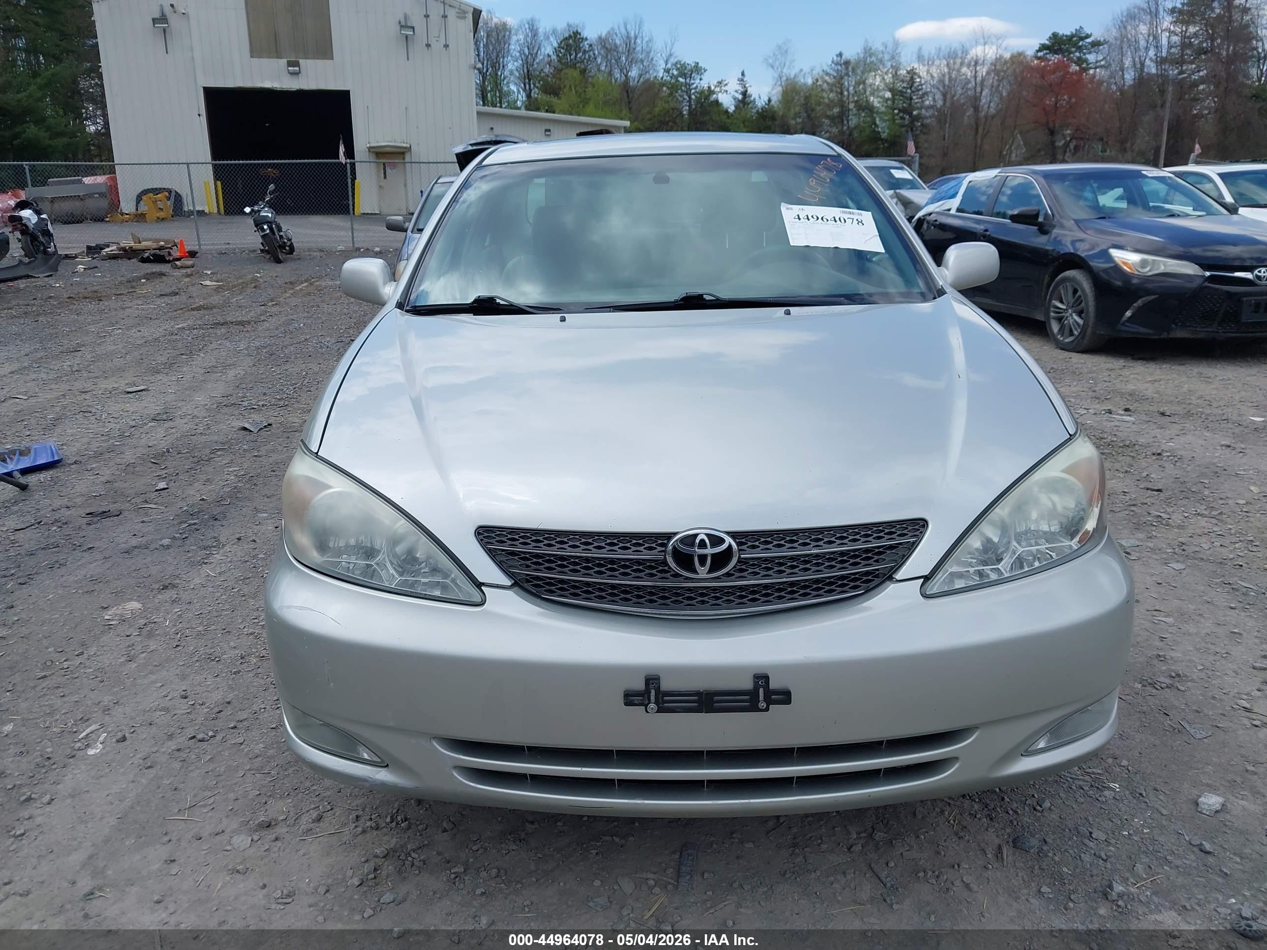 TOYOTA CAMRY image 6