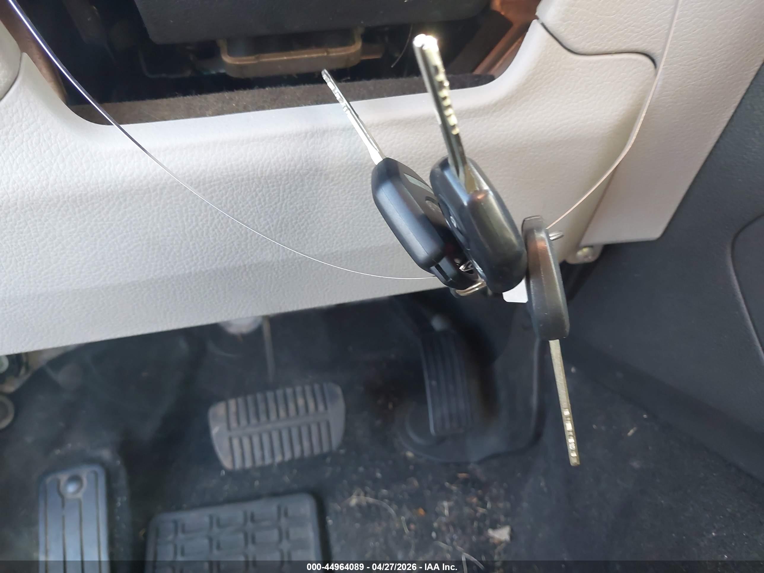 SUBARU FORESTER image 11