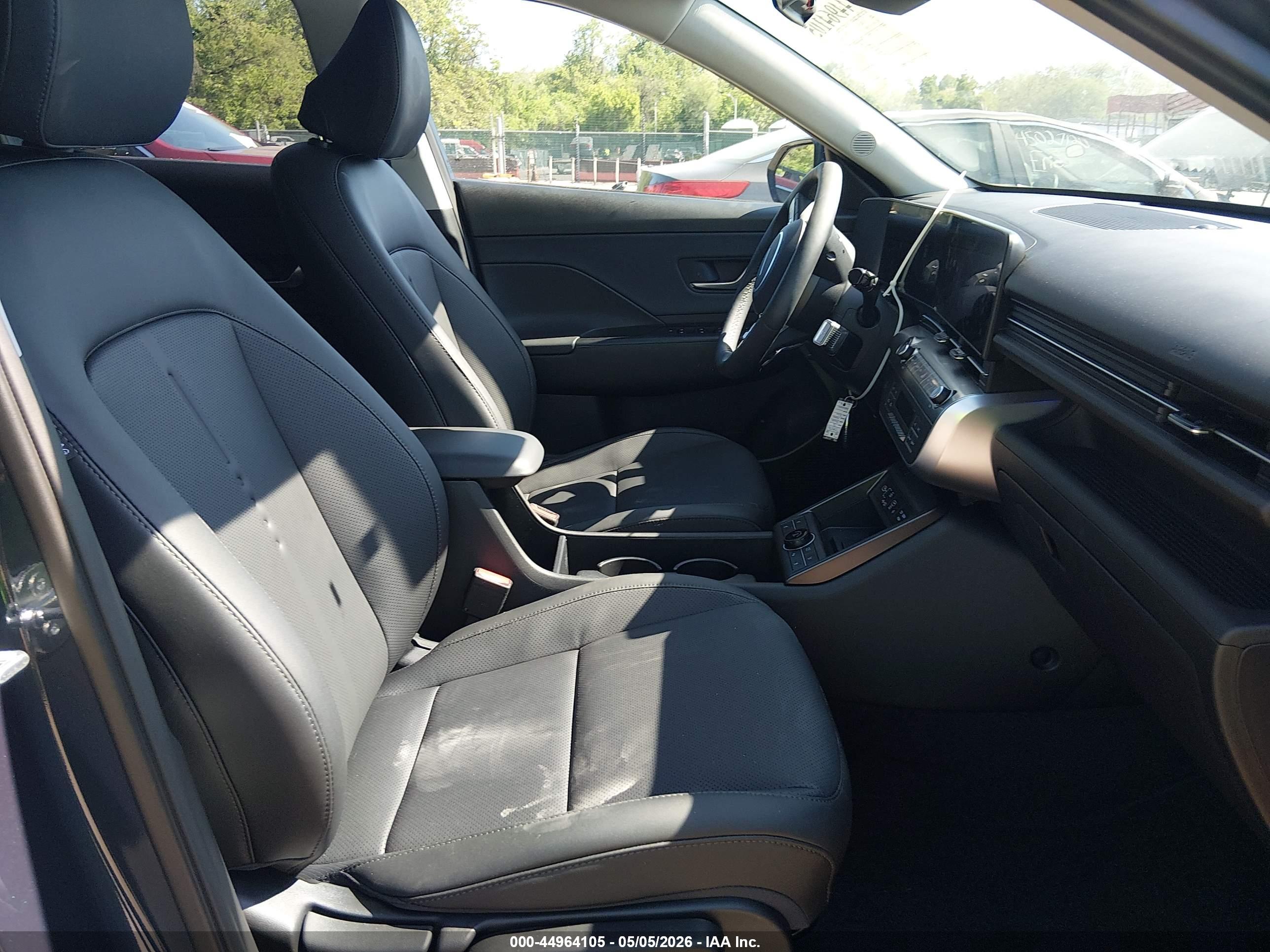 HYUNDAI KONA image 5