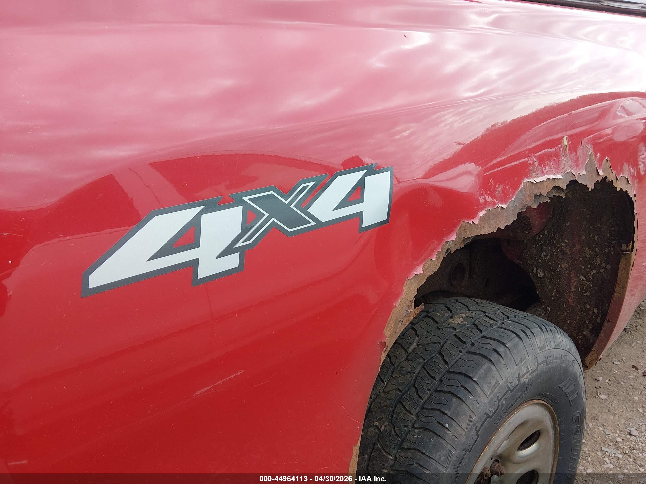CHEVROLET SILVERADO image 6
