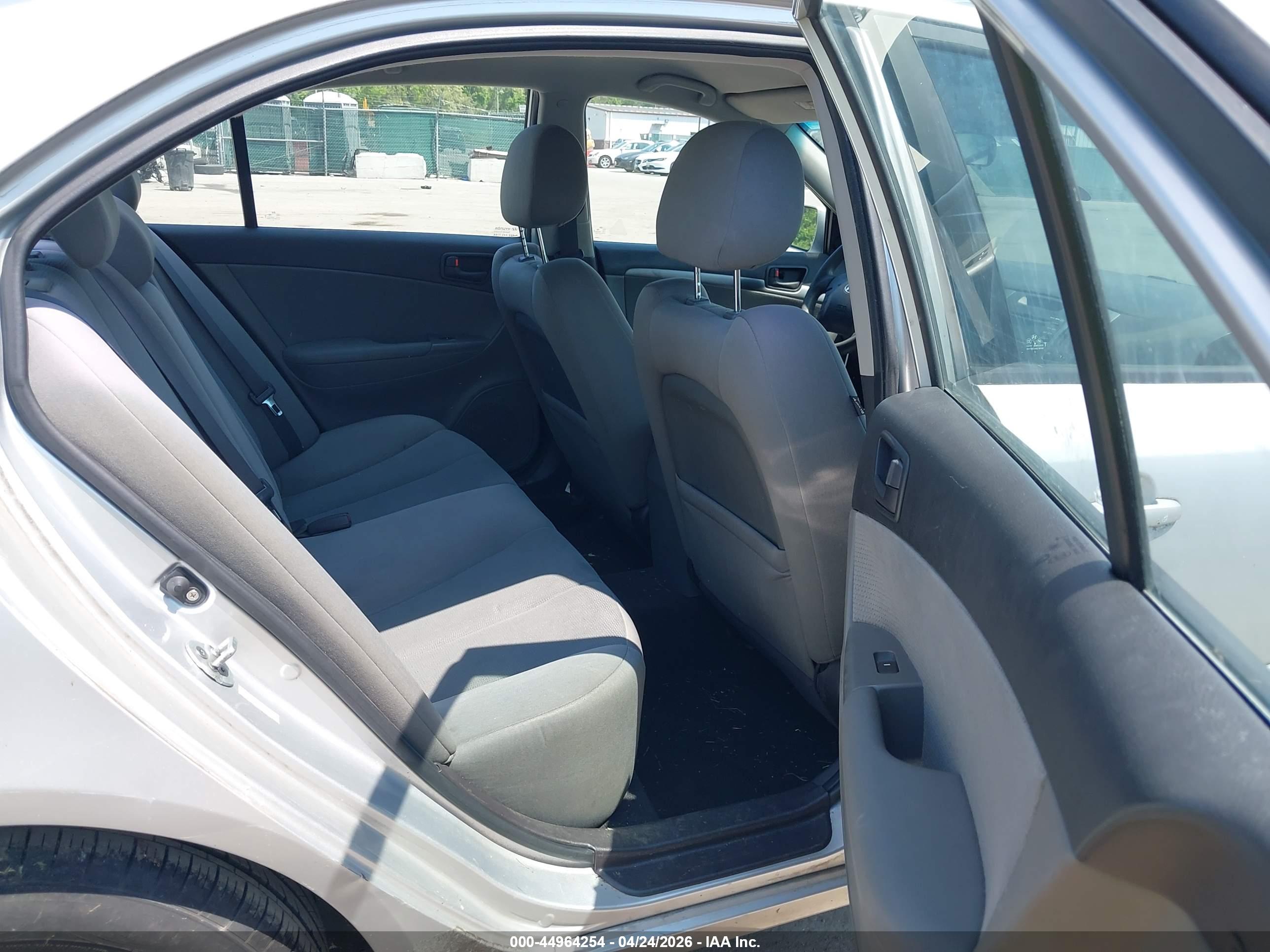 HYUNDAI SONATA image 8