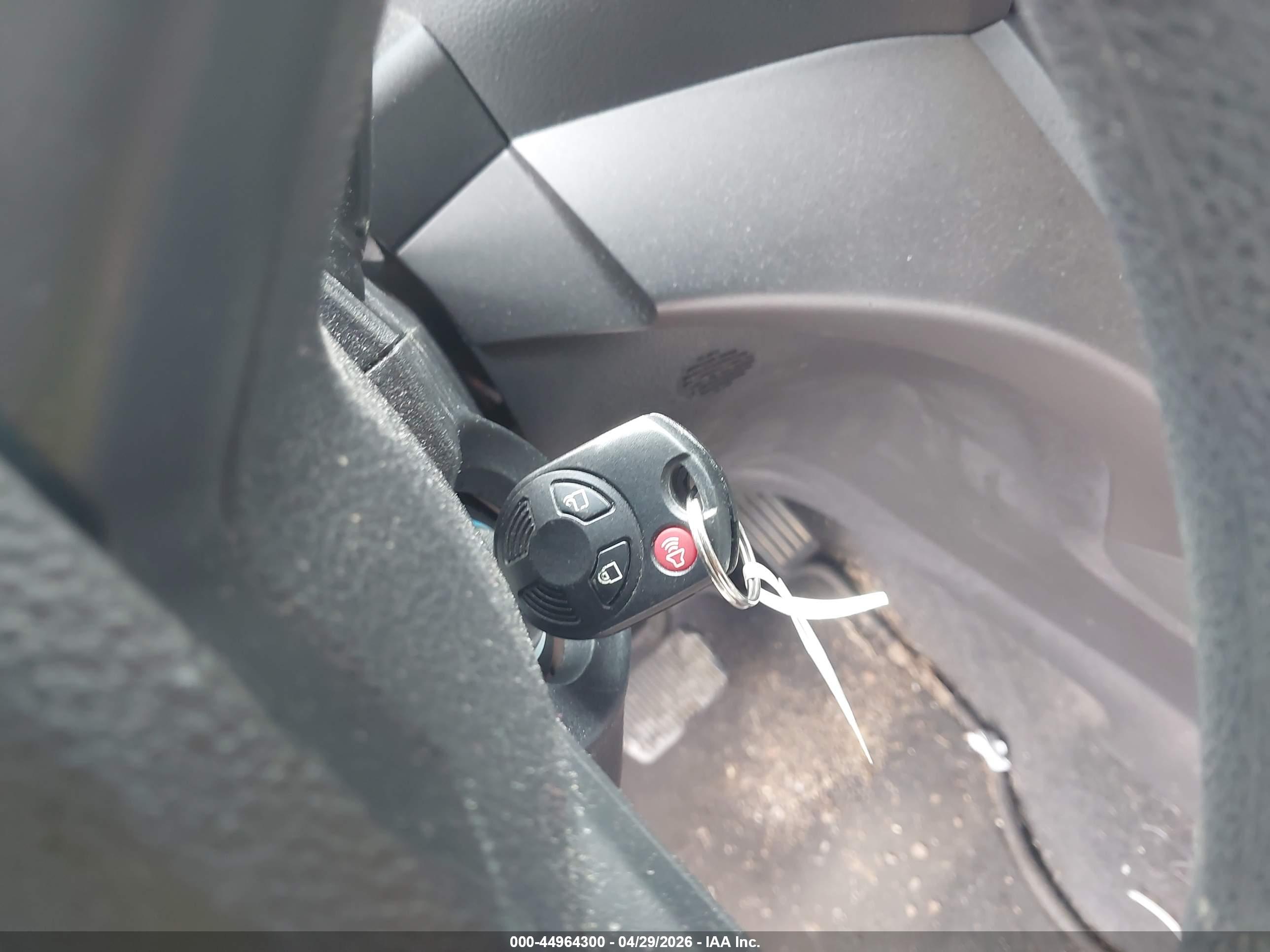 FORD ESCAPE image 11