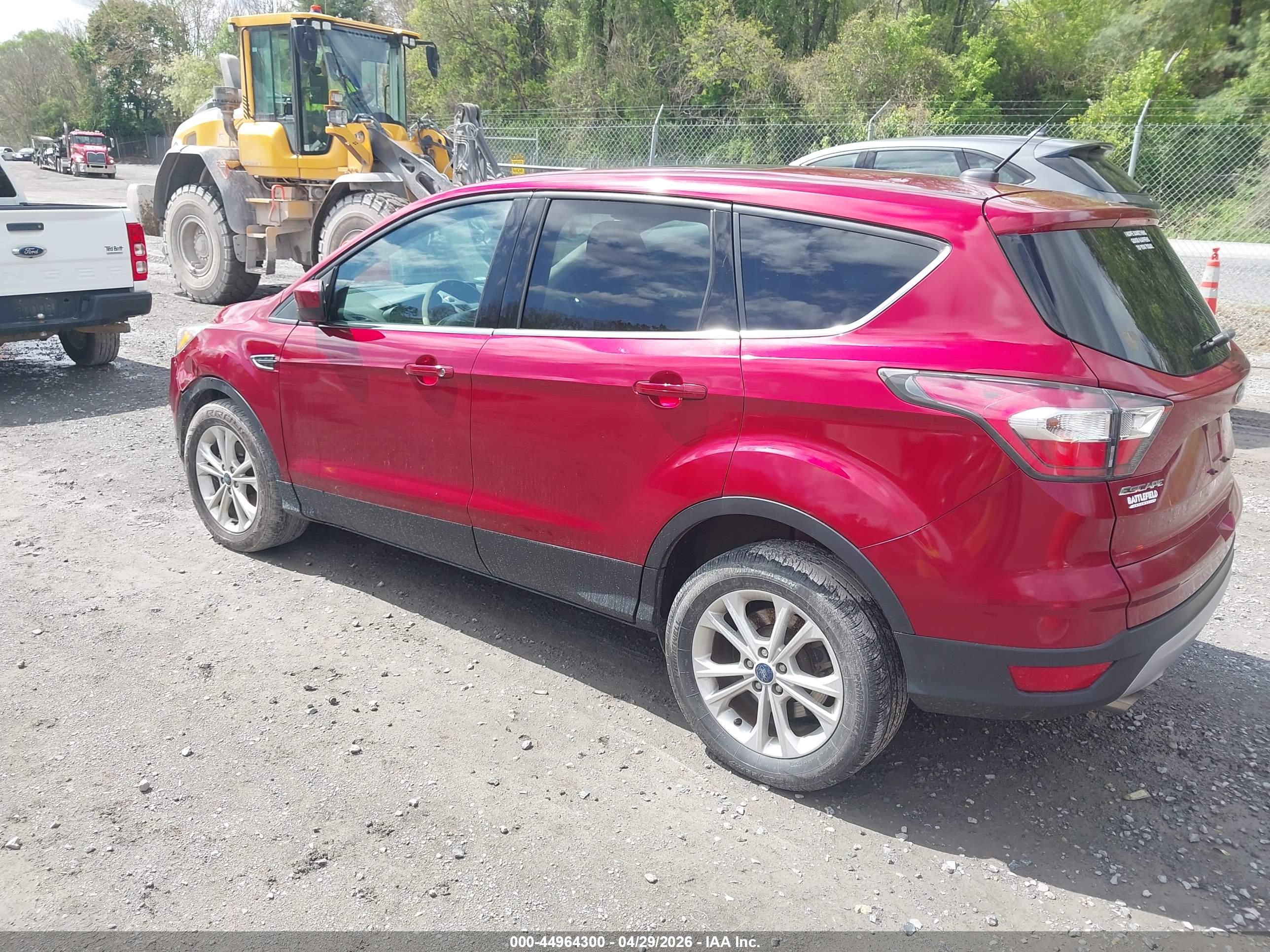 FORD ESCAPE image 3
