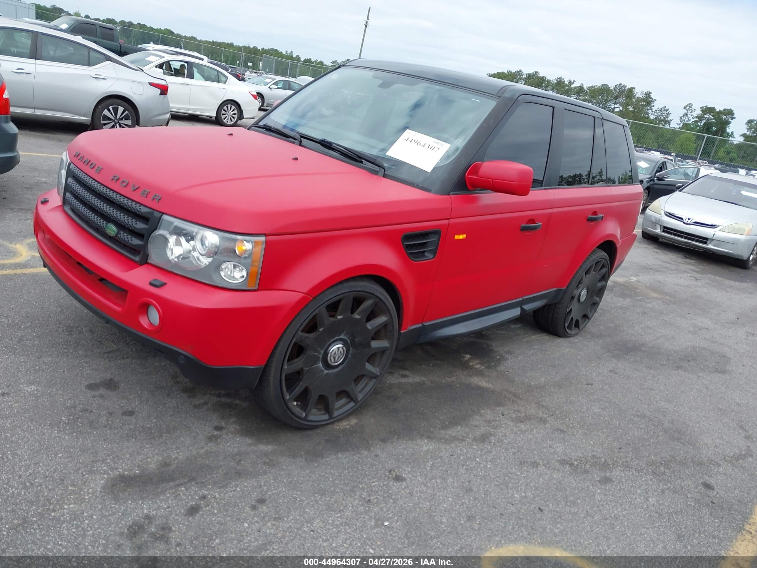 LAND ROVER image 2