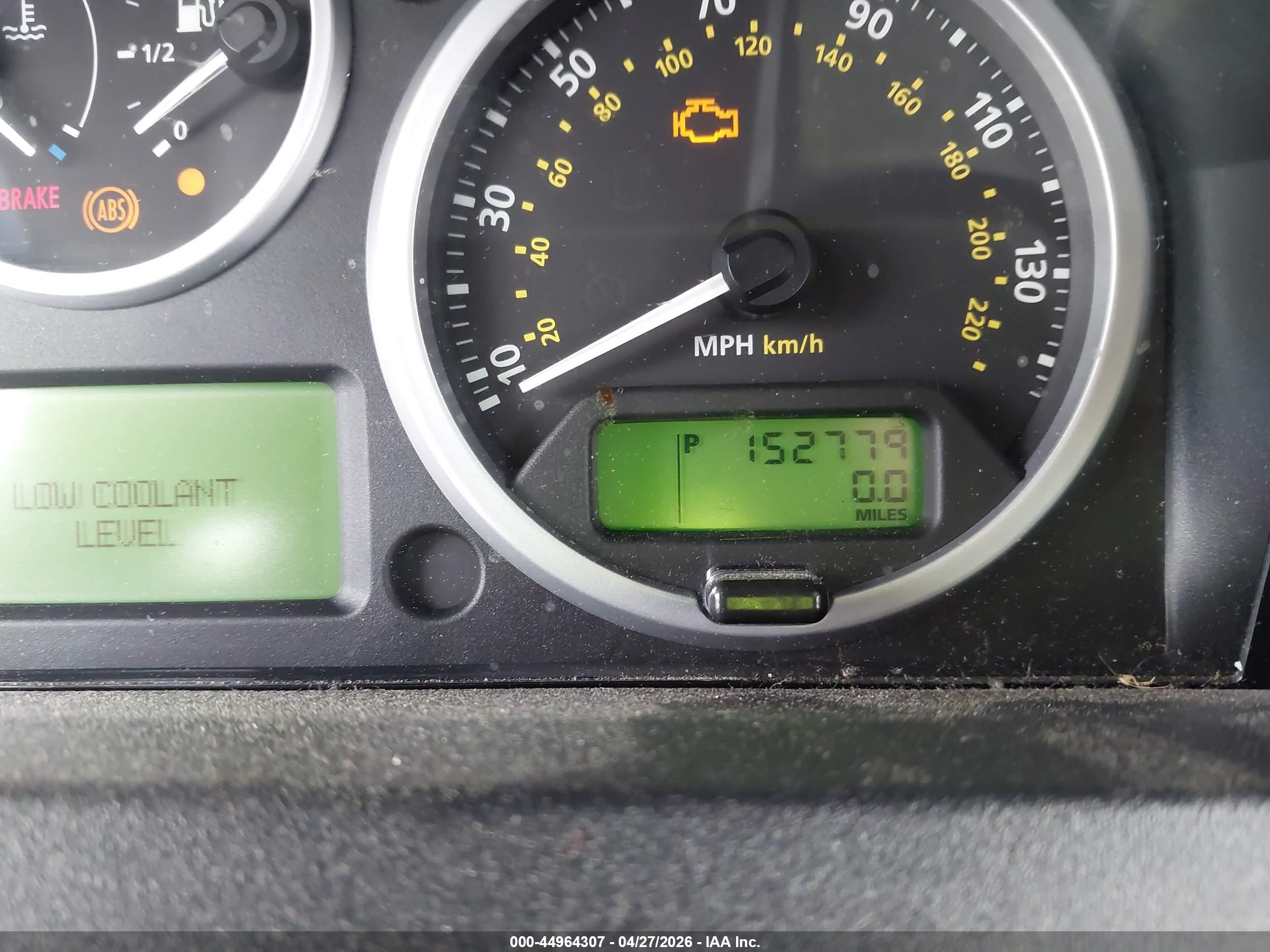 LAND ROVER image 7