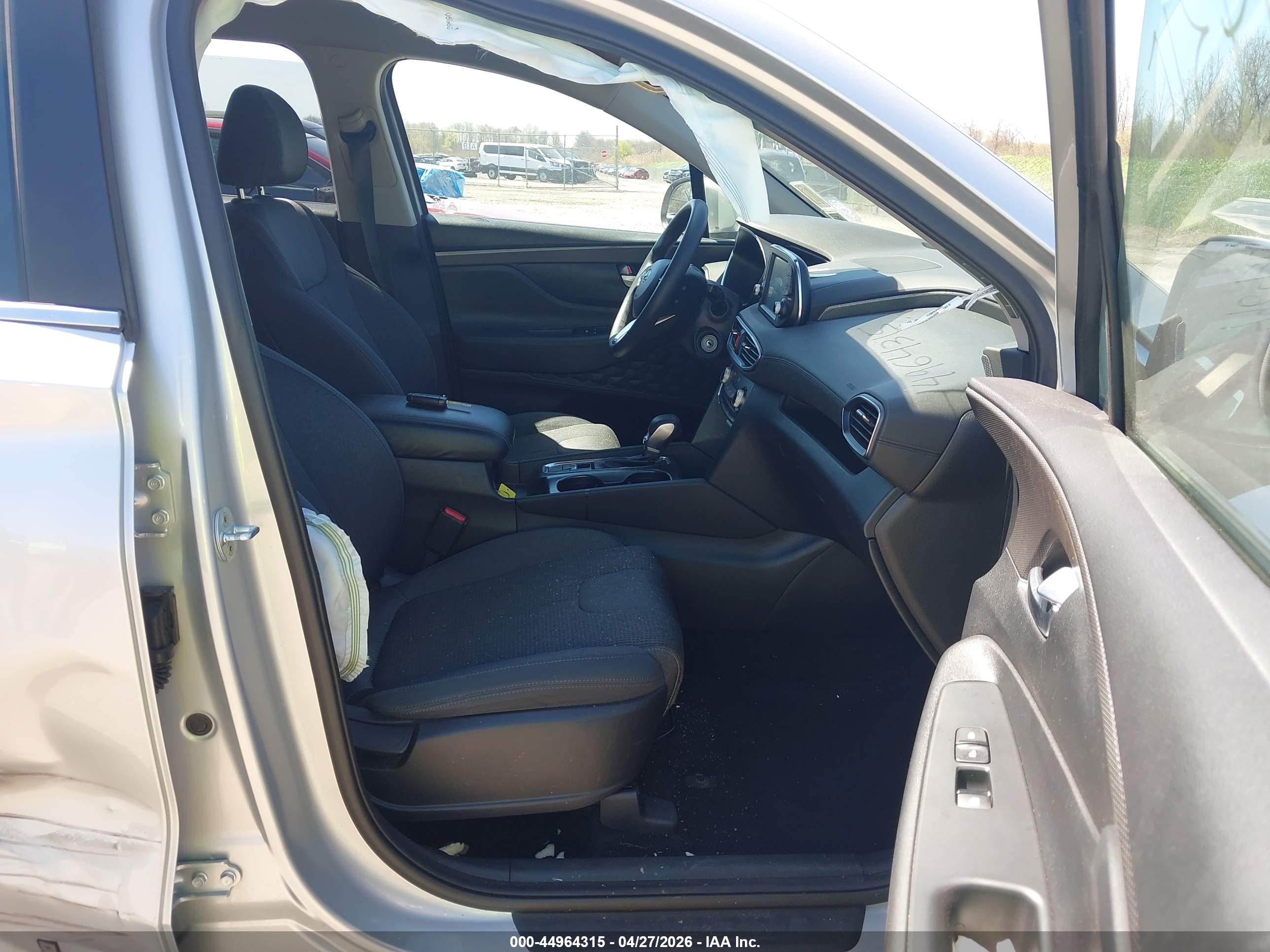 HYUNDAI SANTA image 5
