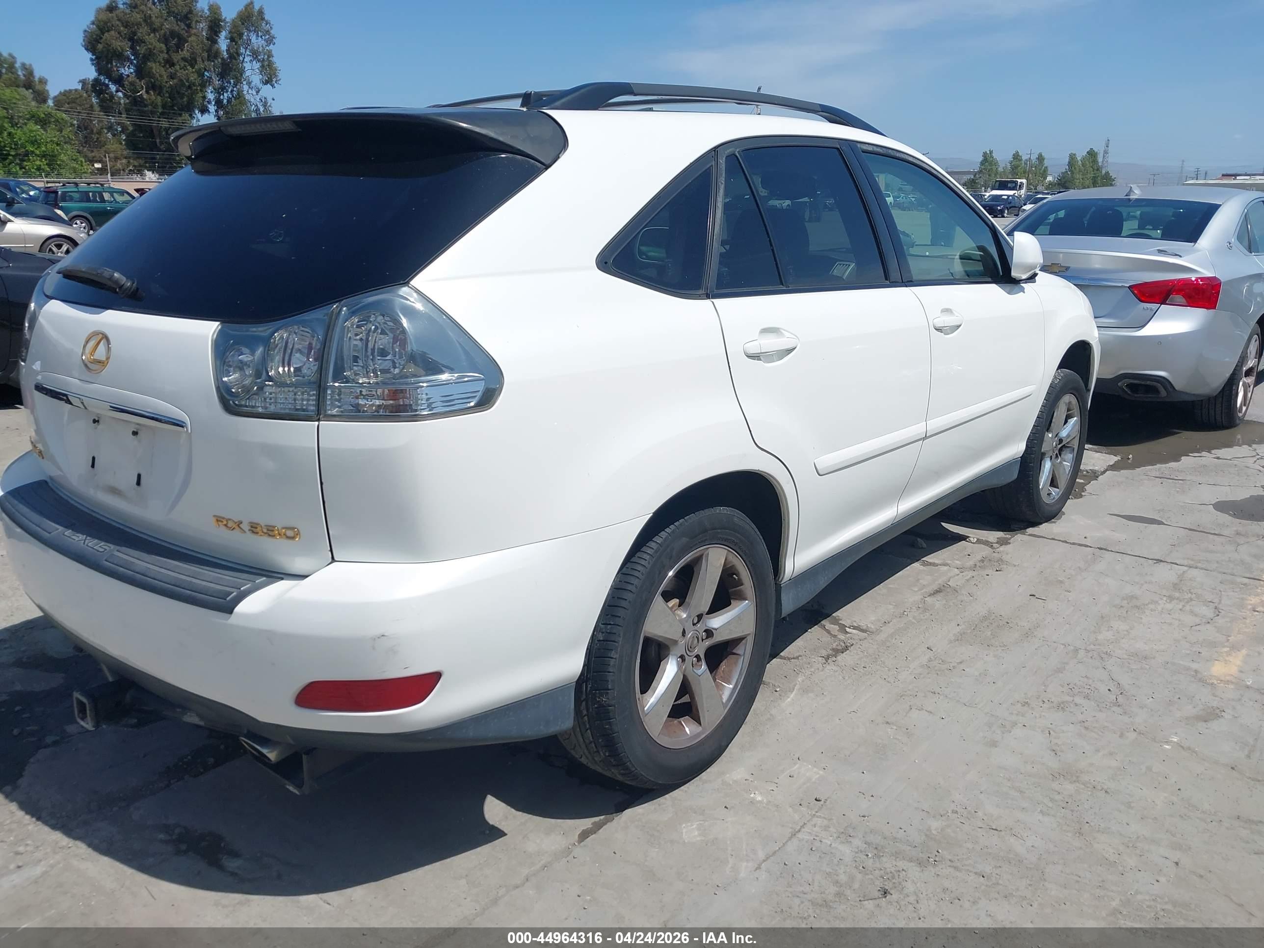 LEXUS RX image 4