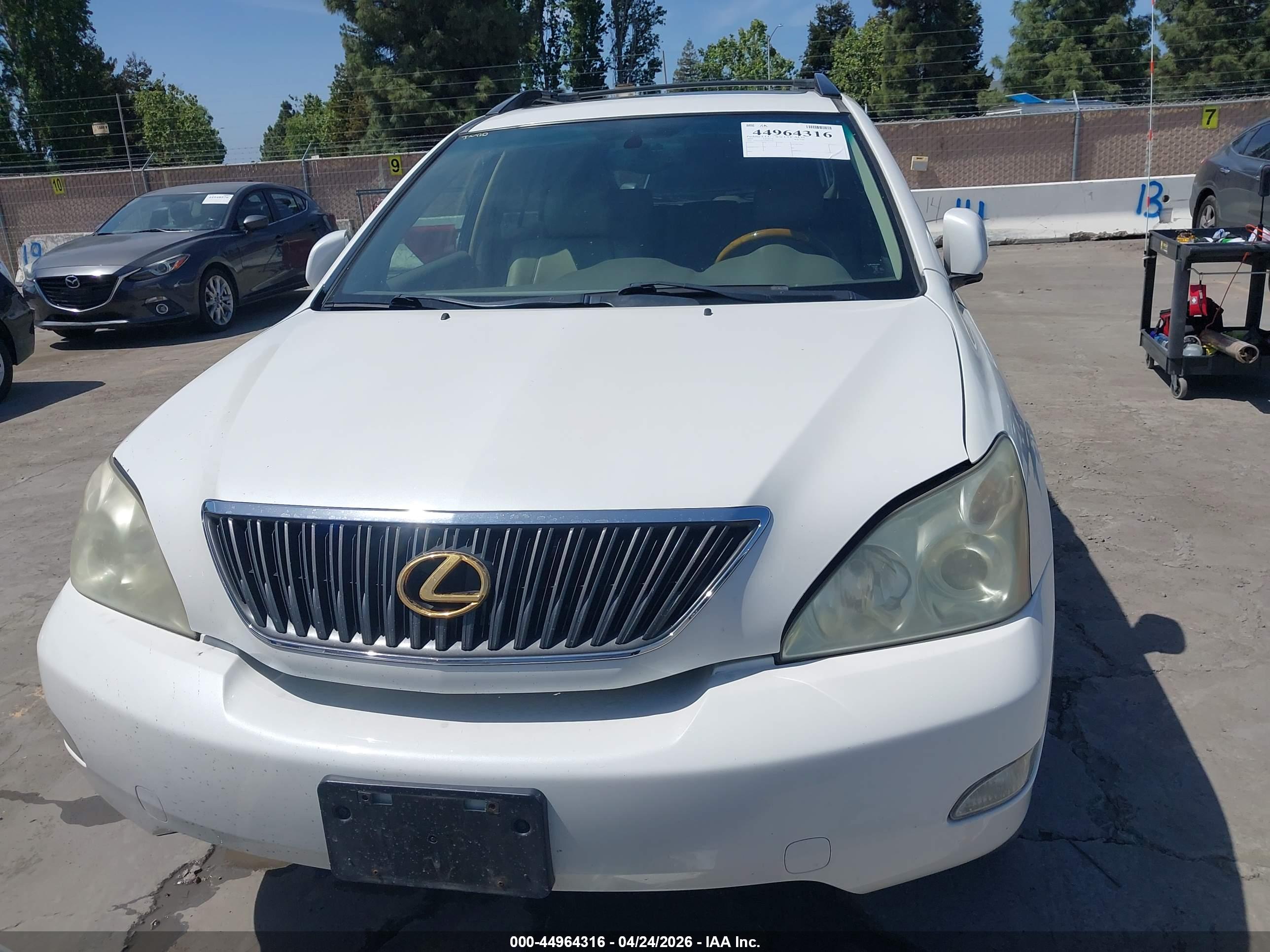 LEXUS RX image 6
