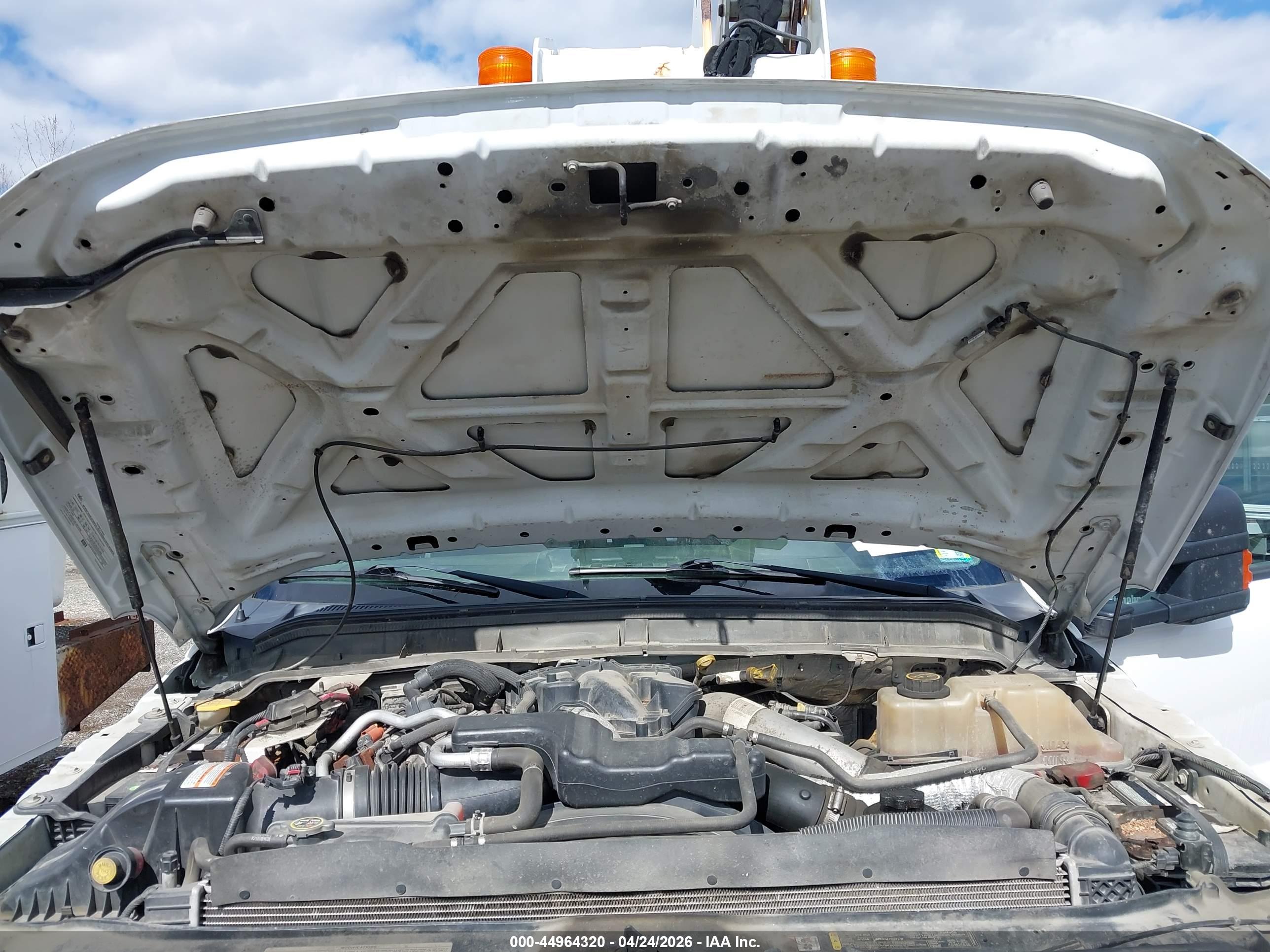 FORD F-450 image 10