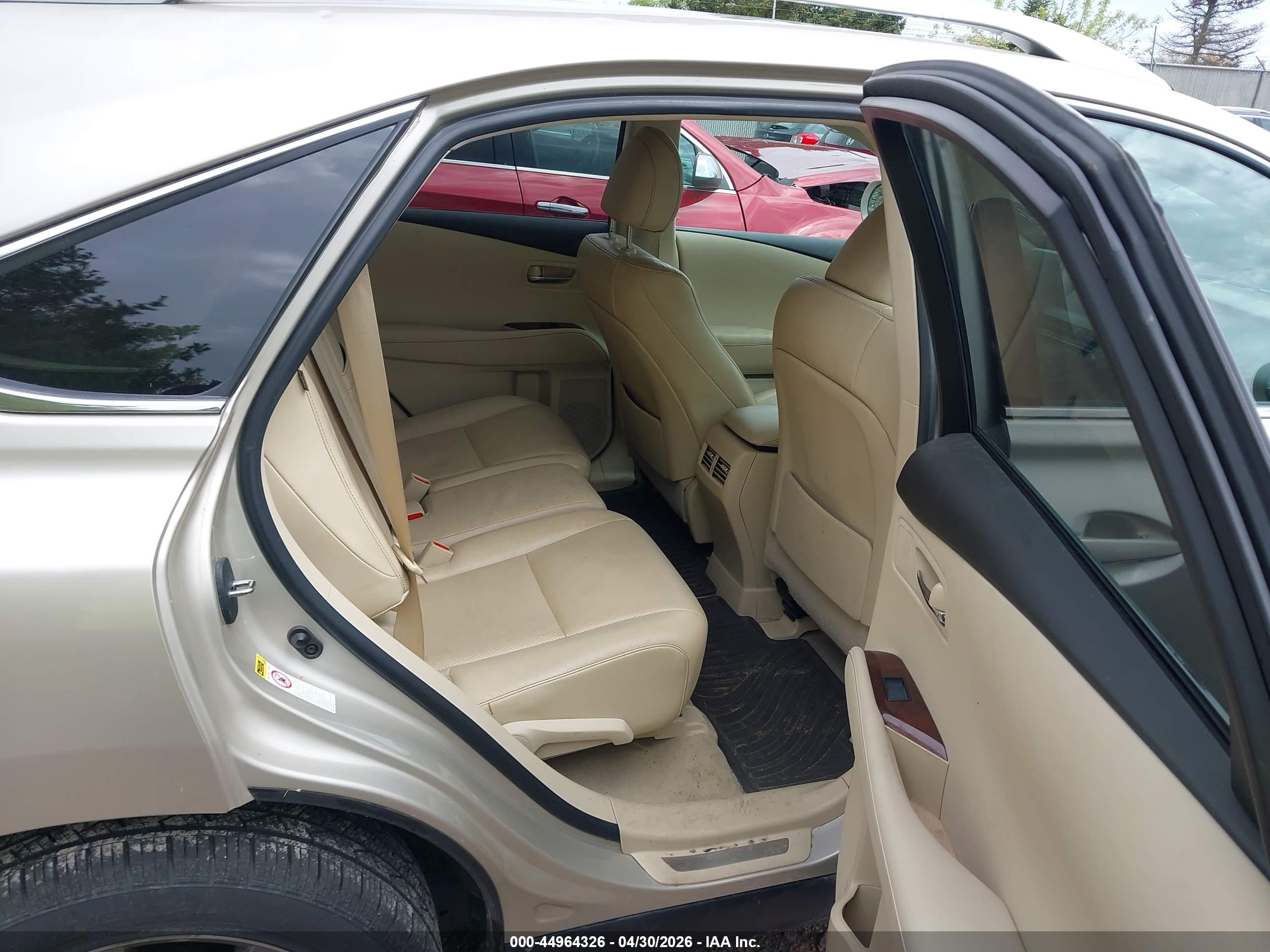LEXUS RX image 8