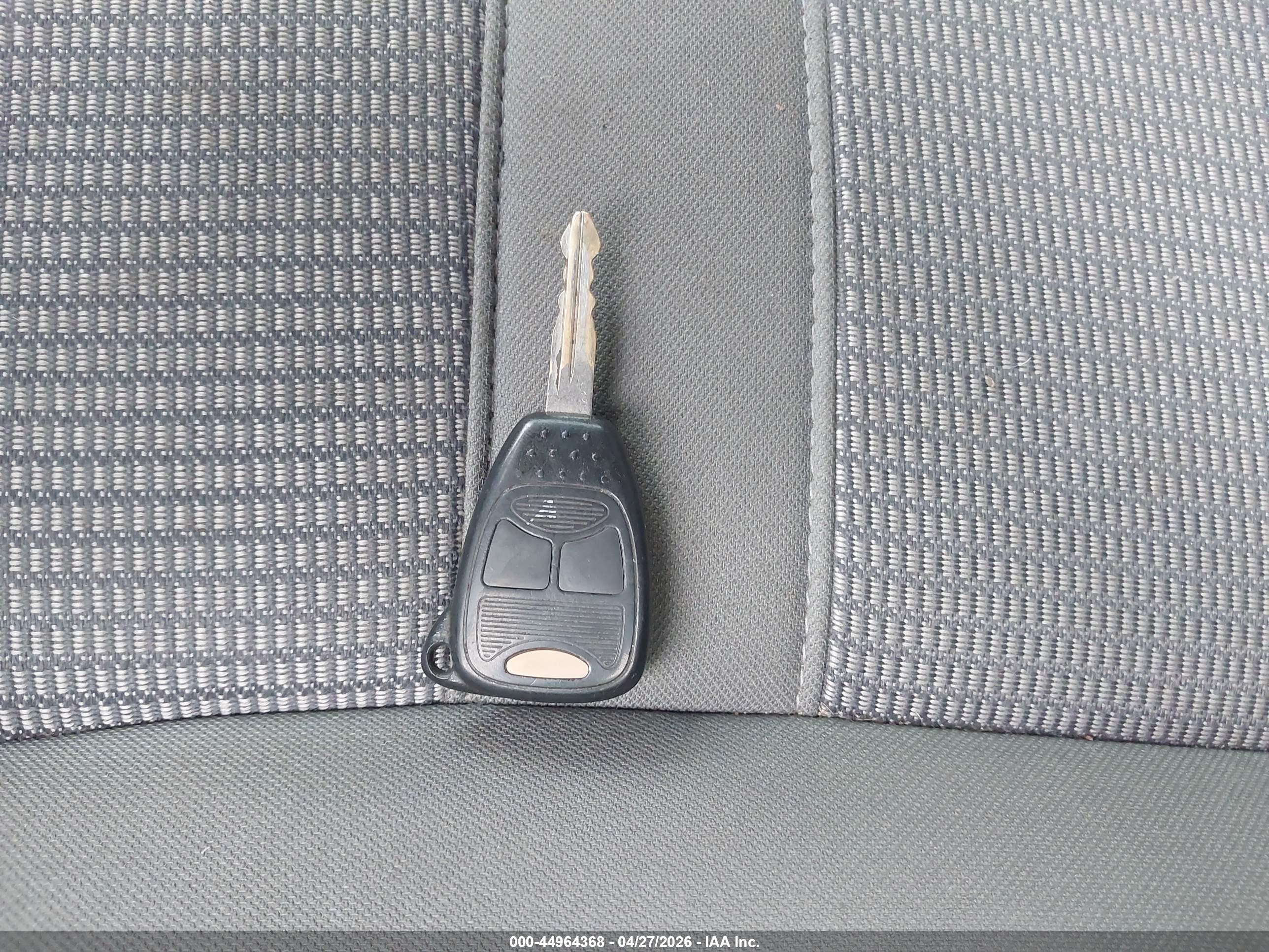 DODGE RAM image 11