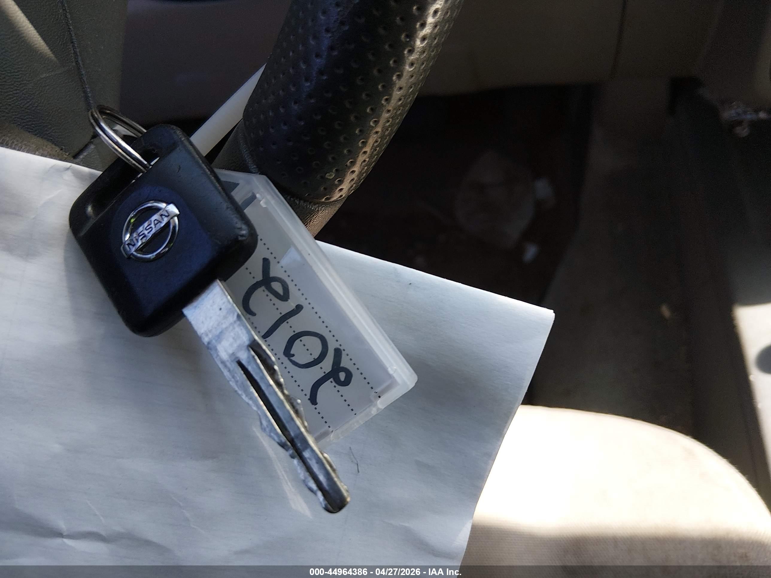 NISSAN FRONTIER image 11