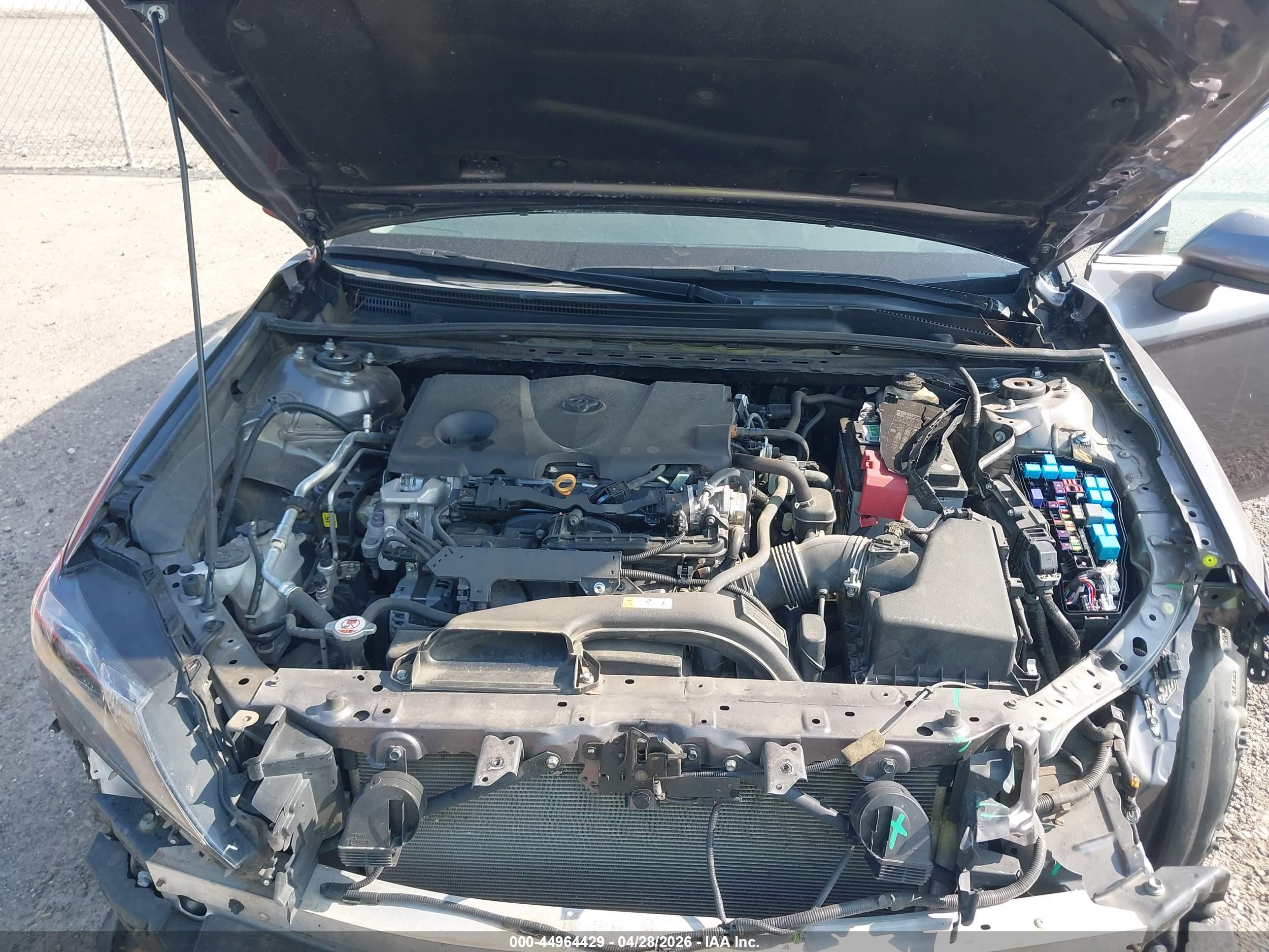 TOYOTA CAMRY image 10