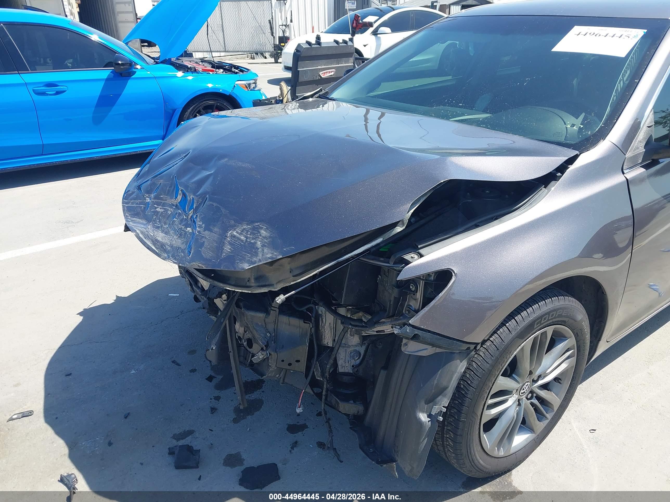 TOYOTA CAMRY image 6