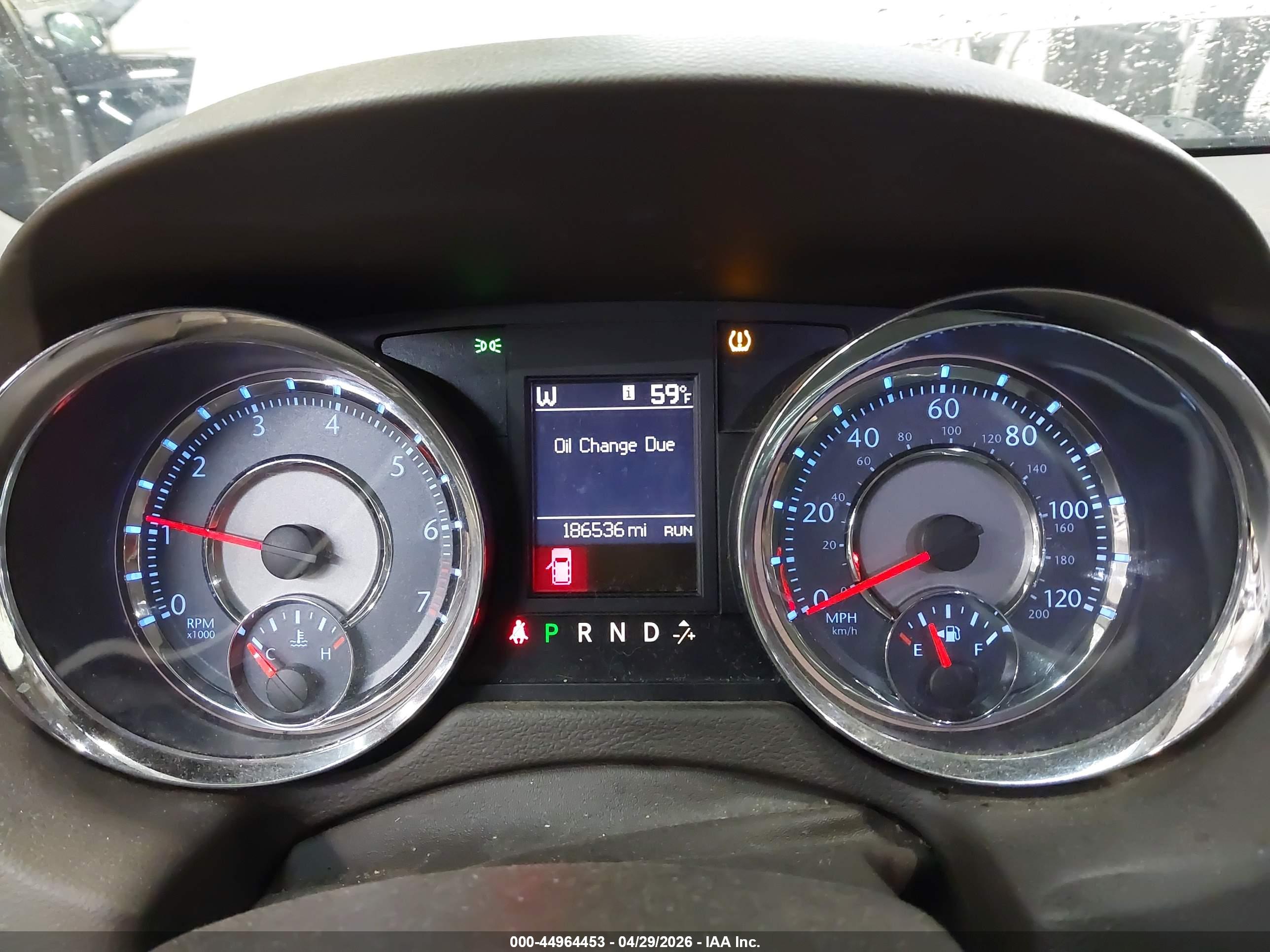 CHRYSLER TOWN image 7