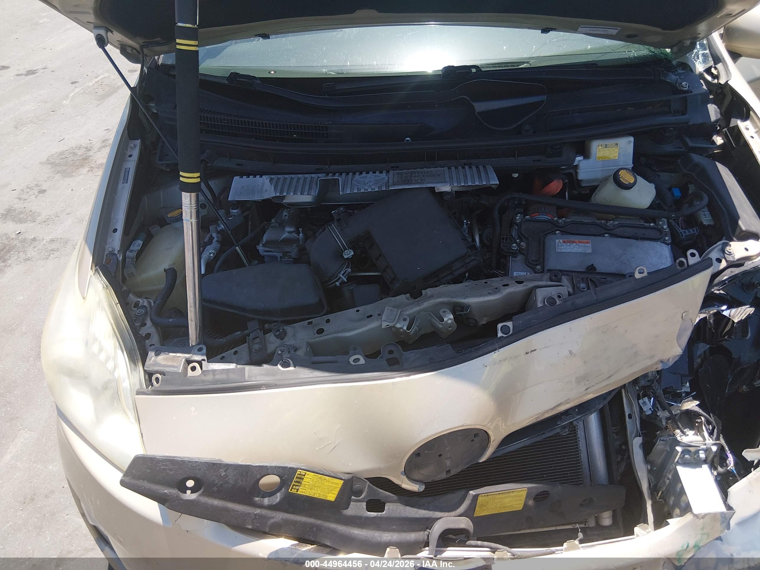 TOYOTA PRIUS image 10