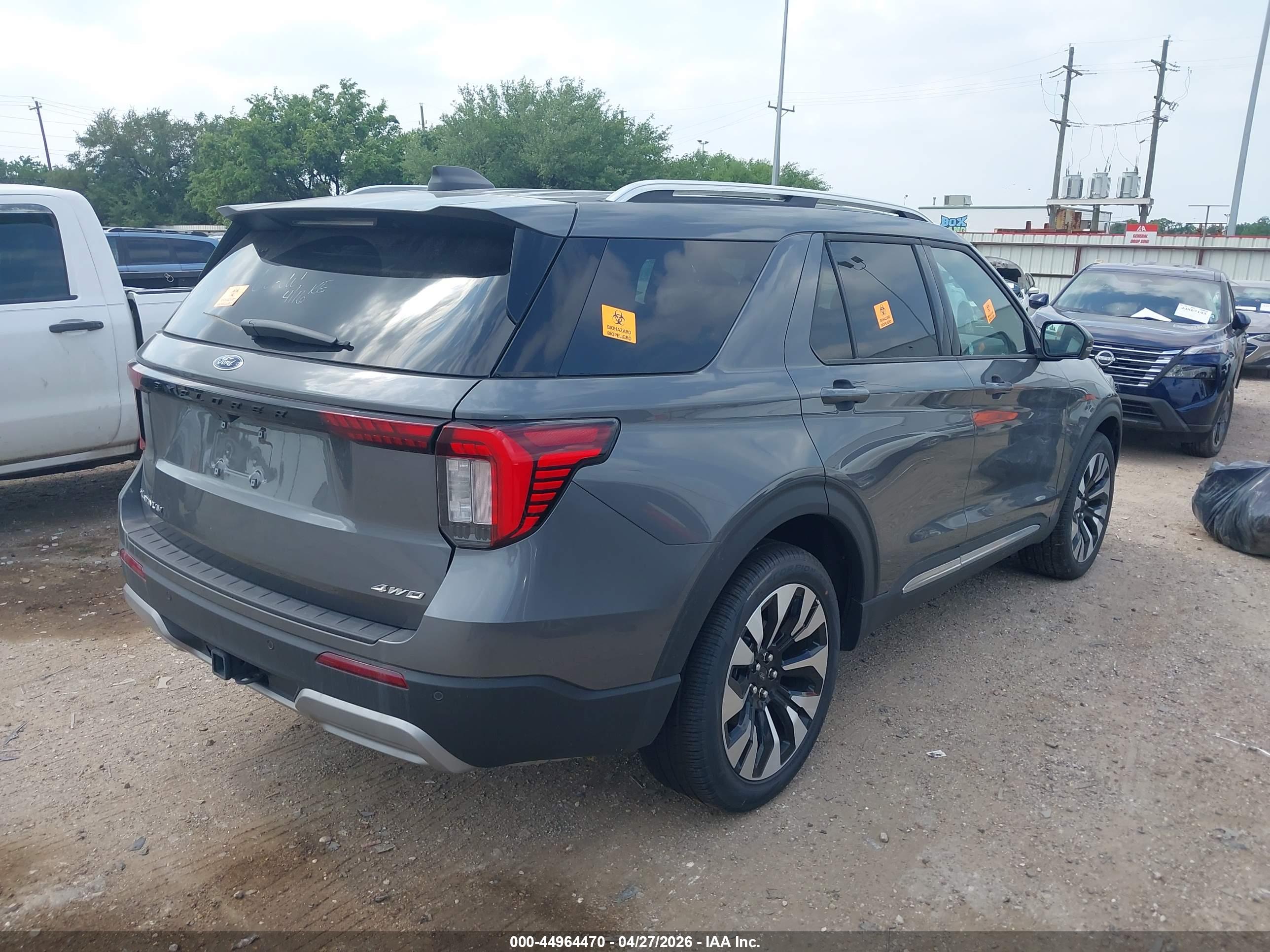 FORD EXPLORER image 4