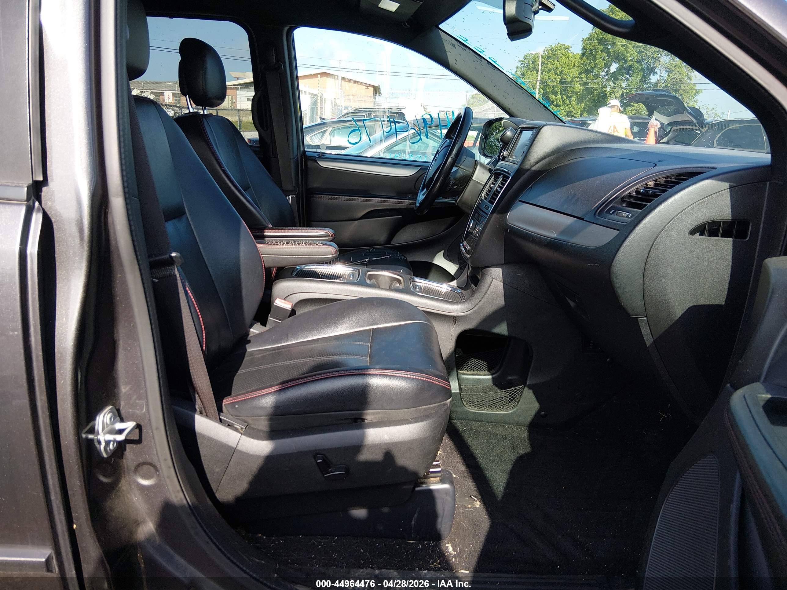 DODGE GRAND image 5
