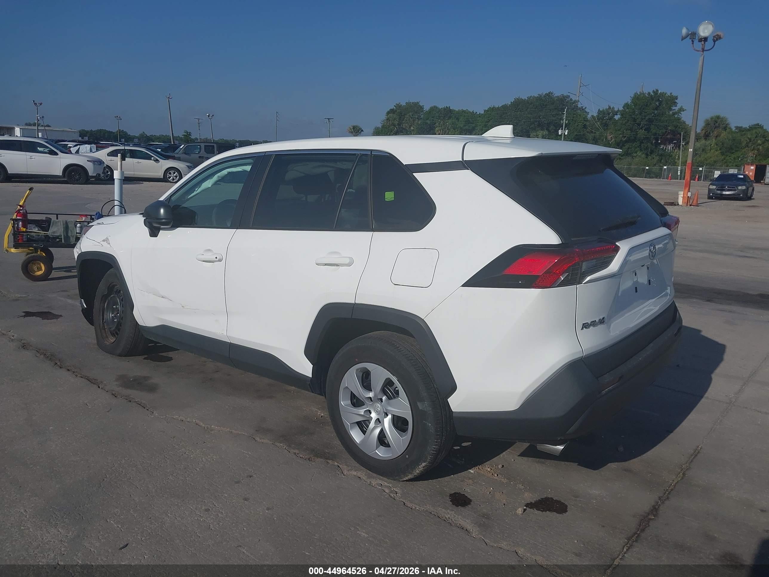 TOYOTA RAV4 image 3